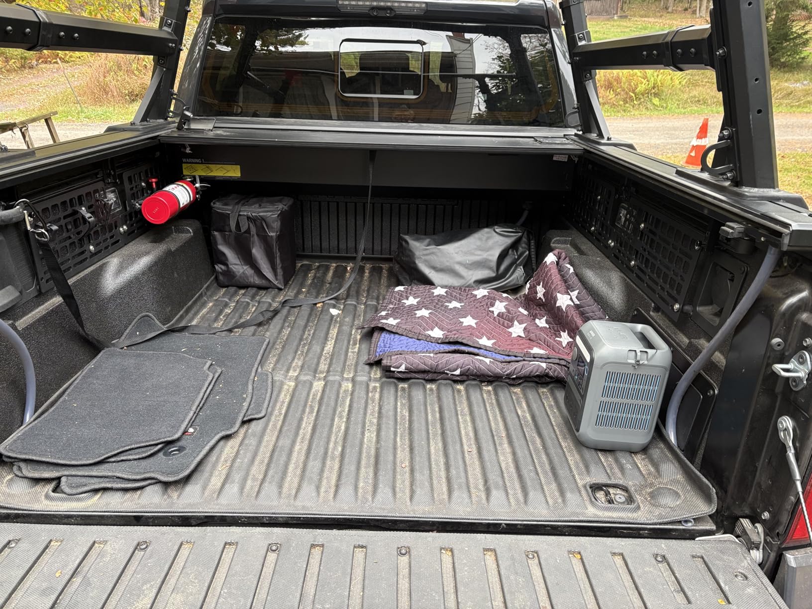 Anker Portable Power Station SOLIX C300, 288Wh LiFePO4 Battery, 300W (600W Surge) Solar Generator customer photo 2