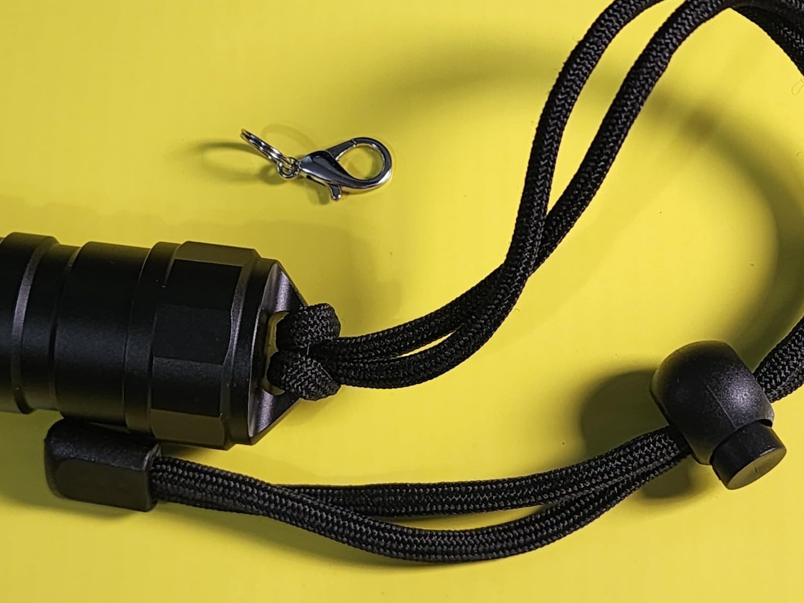 sofirn SD06 Scuba Diving Flashlight, 3200 High Lumens 472 Meters Long Throw Bright Underwater Light, Waterpoof Flashlight for Underwater 100 Meters with Charger(6500k) customer photo 2