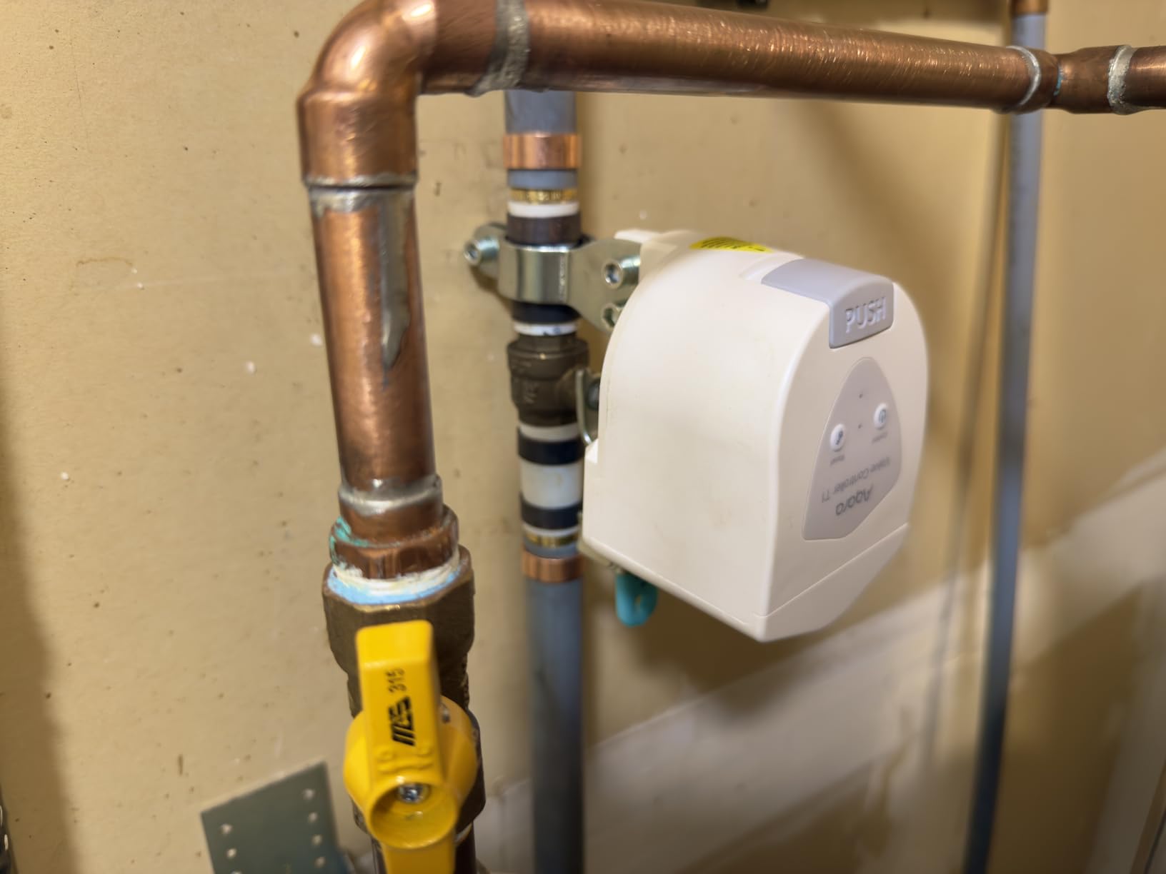 Aqara Smart Valve Controller T1,Matter Over Bridge,Requires Aqara Zigbee 3.0 Hub, Combined with Water Leak Detectors for Home, Supports App Remote Control Shutoff, Supports HomeKit, Alexa, Google customer photo 1