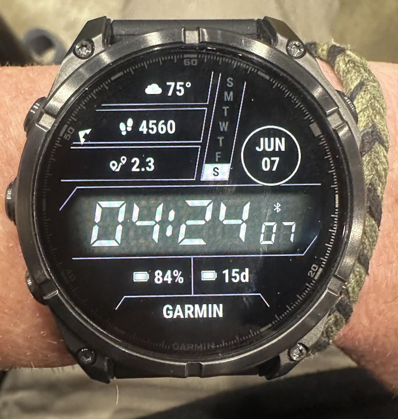 fenix 8 - 47mm, AMOLED, Premium Multisport GPS Smartwatch, Long-Lasting Battery Life, Dive-Rated, Built-in LED Flashlight, Slate Gray with Black Band customer photo 2