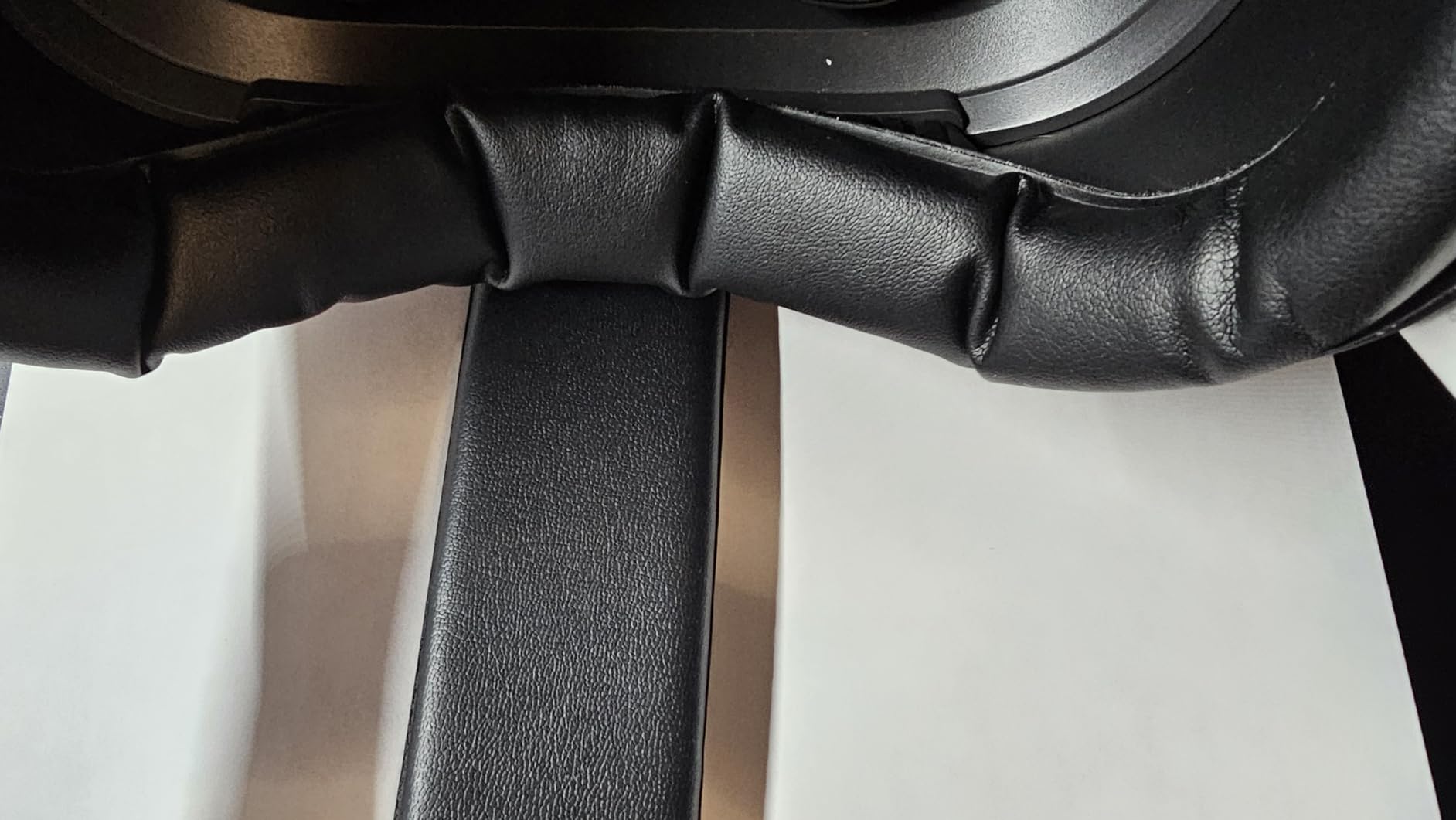KIWI design V4 Facial Interface Face Pads Compatible with Oculus/Meta Quest 3S, NOT Compatible with Meta Quest 3 customer photo 1