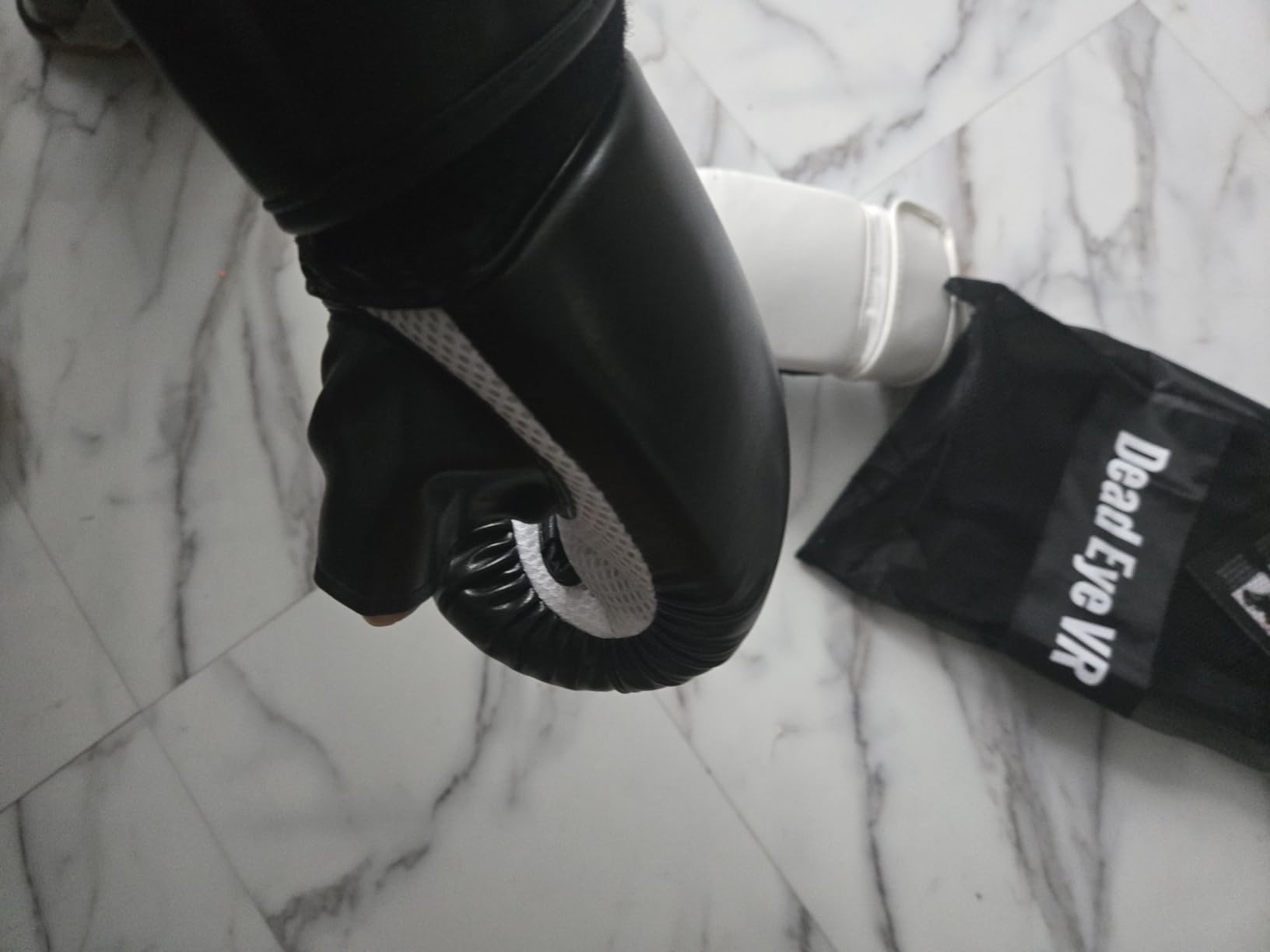 DeadEyeVR Ultimate Boxing Gloves - Updated Version and Improved Model VR Boxing Mitts Controller Accessory for Thrill of The Fight FitXR BoxVR - Rift S, Quest 2, Quest 3, Index customer photo 1