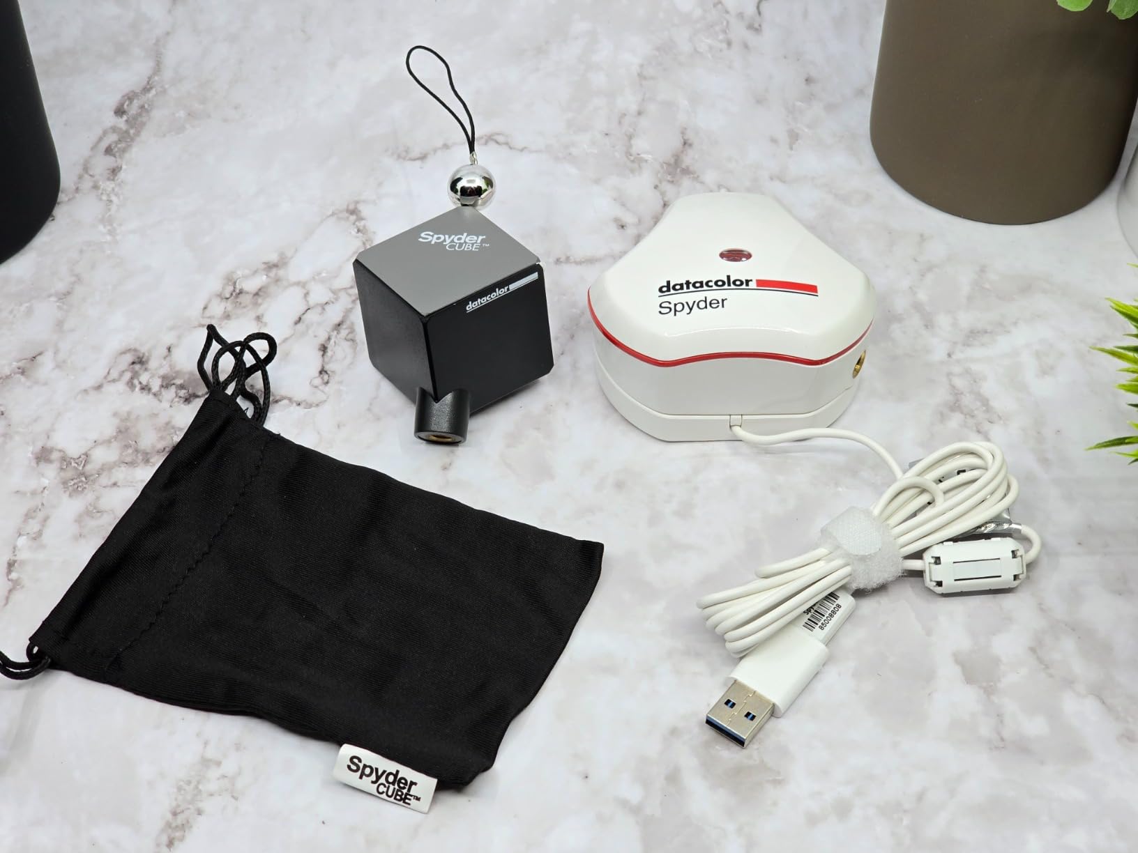 Datacolor Spyder Celebration Kit - Includes Spyder, Spyder Cube, & Spyder Checkr 24, Complete Photo Colour Management from Capture Through Display customer photo 1