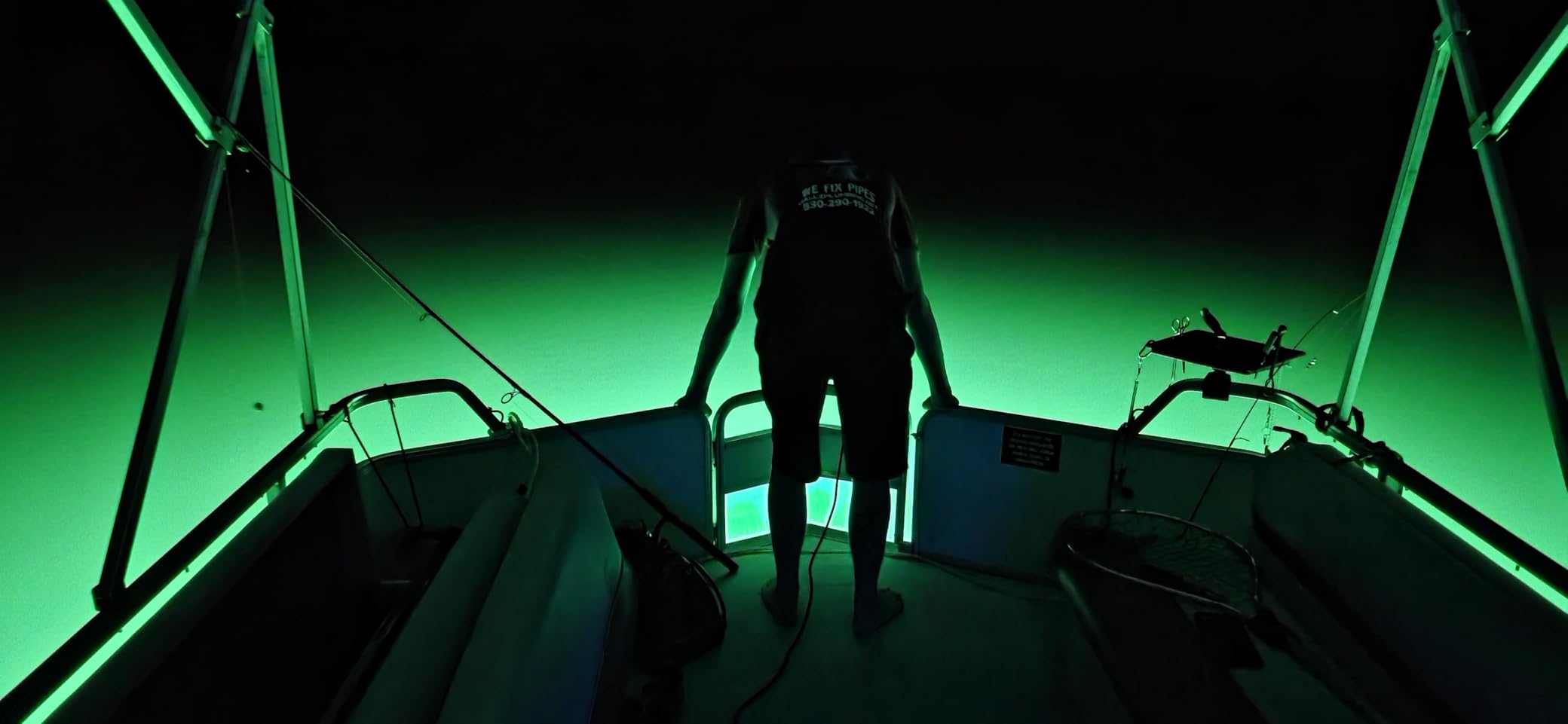 HUSUKU FS0-2 LED Underwater Fishing Light, 12V & 110V 16inch 200W 20,000LM 16.4FT Cord Green Night Fishing Finder, Glowing Fish Attractor, IP68 Submersible Boat Lamp for Snook Crappie Squid Shrimp customer photo 1