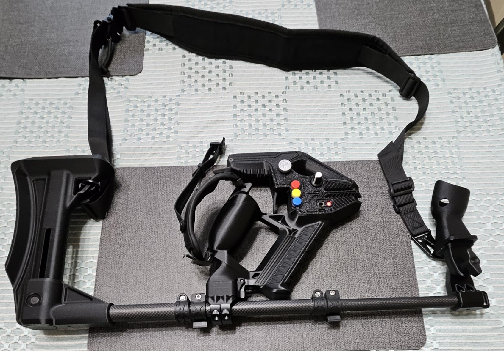 DeadEyeVR Enforcer Haptic Pistol - Haptic Pistol Accessory with Force Feedback for Quest VR, Realistic Gaming VR Experience customer photo 2