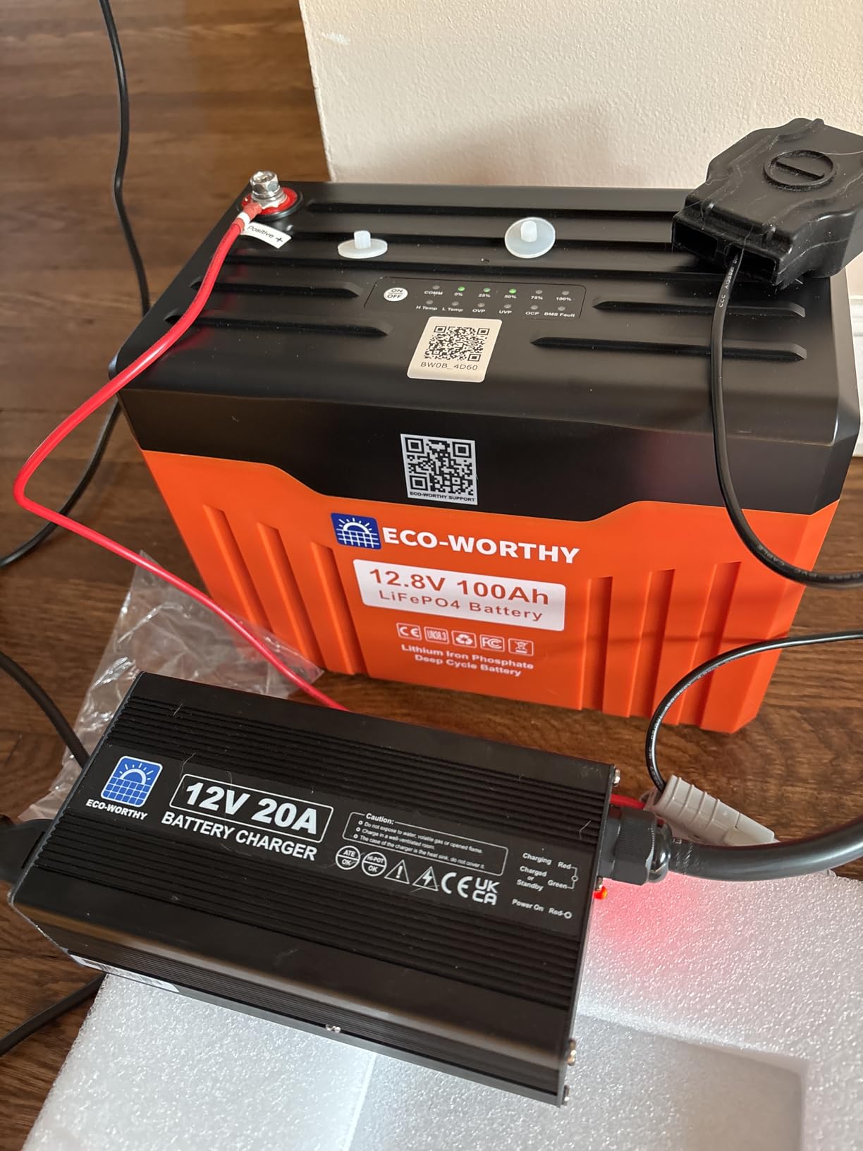 ECO-WORTHY 12V 100AH LiFePO4 Lithium Battery with SOC Display, Upgrade 2.0 with built-in Bluetooth, 100A BMS with Low-Temp Protection, Suitable for RV, Camping, Solar Off-Grid trolling motor customer photo 2