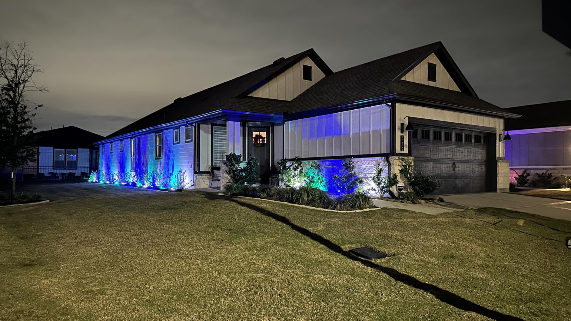 Enbrighten Vibe Eternity Landscape Lights, 33ft, 8 RGBWIC LEDs, Weatherproof, Perfect for Garden, Pathway, and Home Exterior Lighting, Smart App Control, Compatible with Alexa, Google Home, 83789 customer photo 1