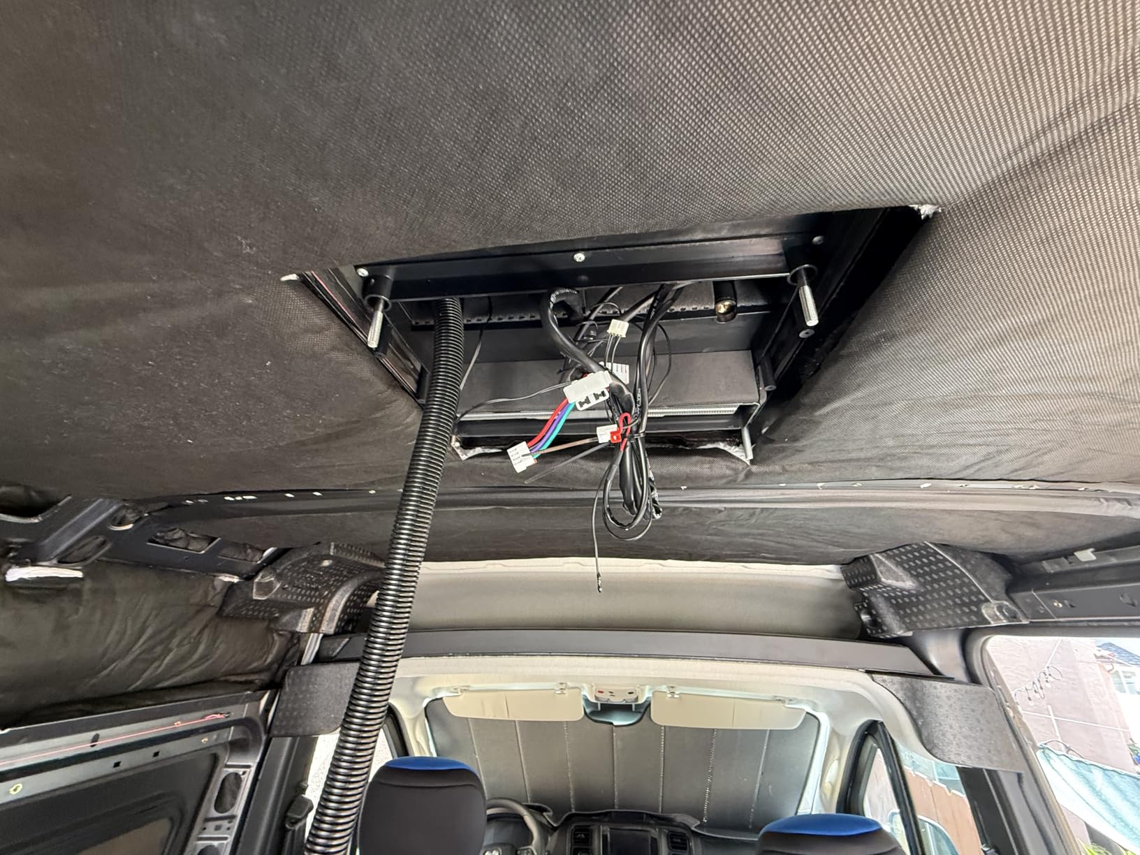 RV Air Conditioner, 12V 10000 BTU Rooftop Air Conditioner for RVs, Trucks, Vans, Campers, Tractor, Low Profile Quiet AC Unit, Battery Powered, OutEquipPro 12V AC (12 voltage w/o heater) customer photo 2
