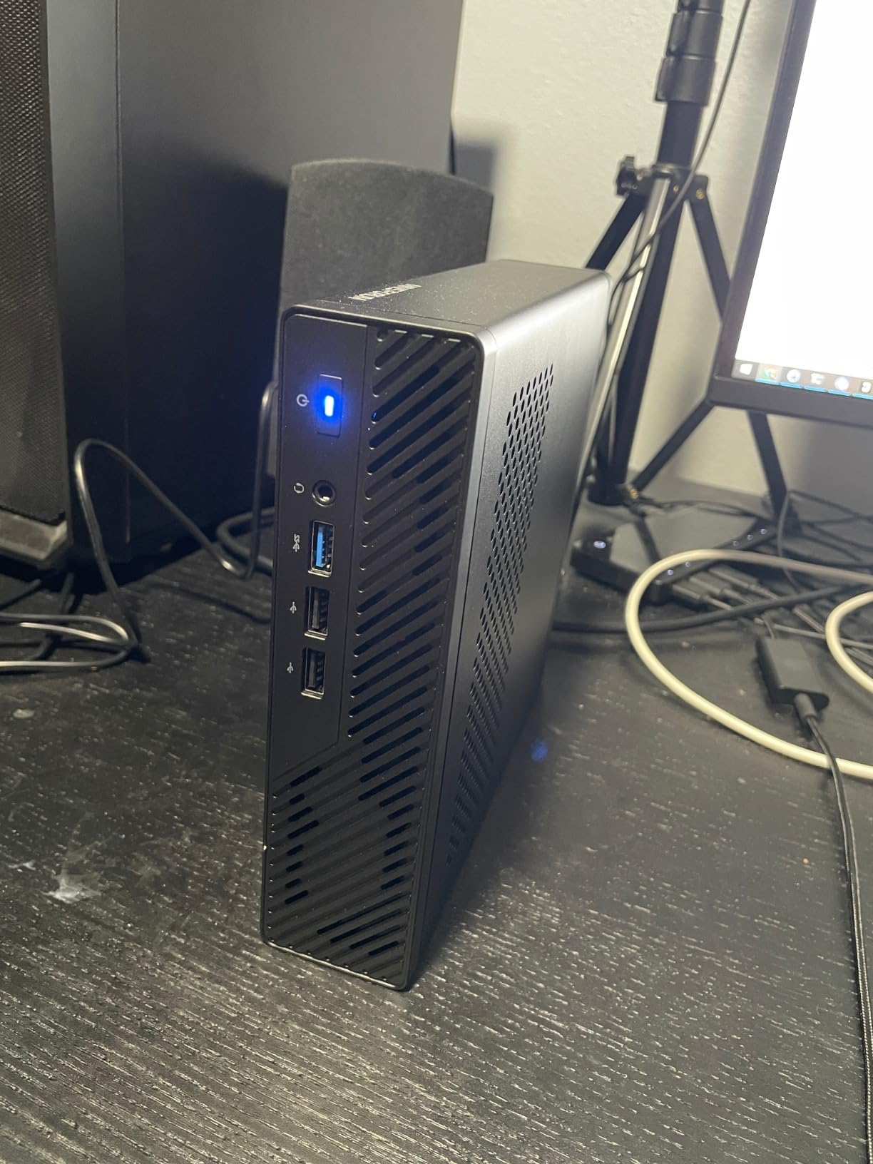 MINISFORUM MS-01 Mini Workstation Core i5-12600H 32GB RAM 1TB SSD Mini PC, HDMI + 2xUSB4 8K Display, 2x10G SFP+ Port, 2x2.5G LAN Port, Support M.2 2280/22110/U.2 SSD/RTX 3050 Graphics Cards customer photo 1