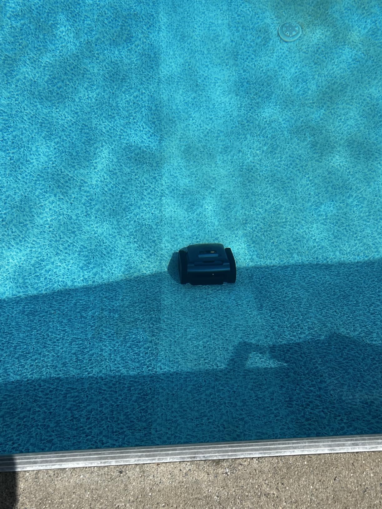 (2026 Upgrade) Pool Vacuum for Inground Pool & Above Ground Pool, Cordless Pool Cleaner with Smart Navigation, Self-Parking, LED Indicator, Wall&Waterline Cleaning Pool Robot up to 2150 Sq.ft customer photo 1