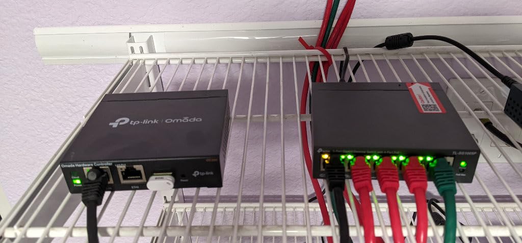 TP-Link 24 Port PoE Gigabit Switch(SG2428LP) | 16 PoE+ Ports, 8 Non-PoE Ports, 4 SFP Ports | 150W Budget | Omada Full Managed | Fanless | L2 Managed | VLAN, ZTP, PoE Recovery | 5-Year Warranty customer photo 2
