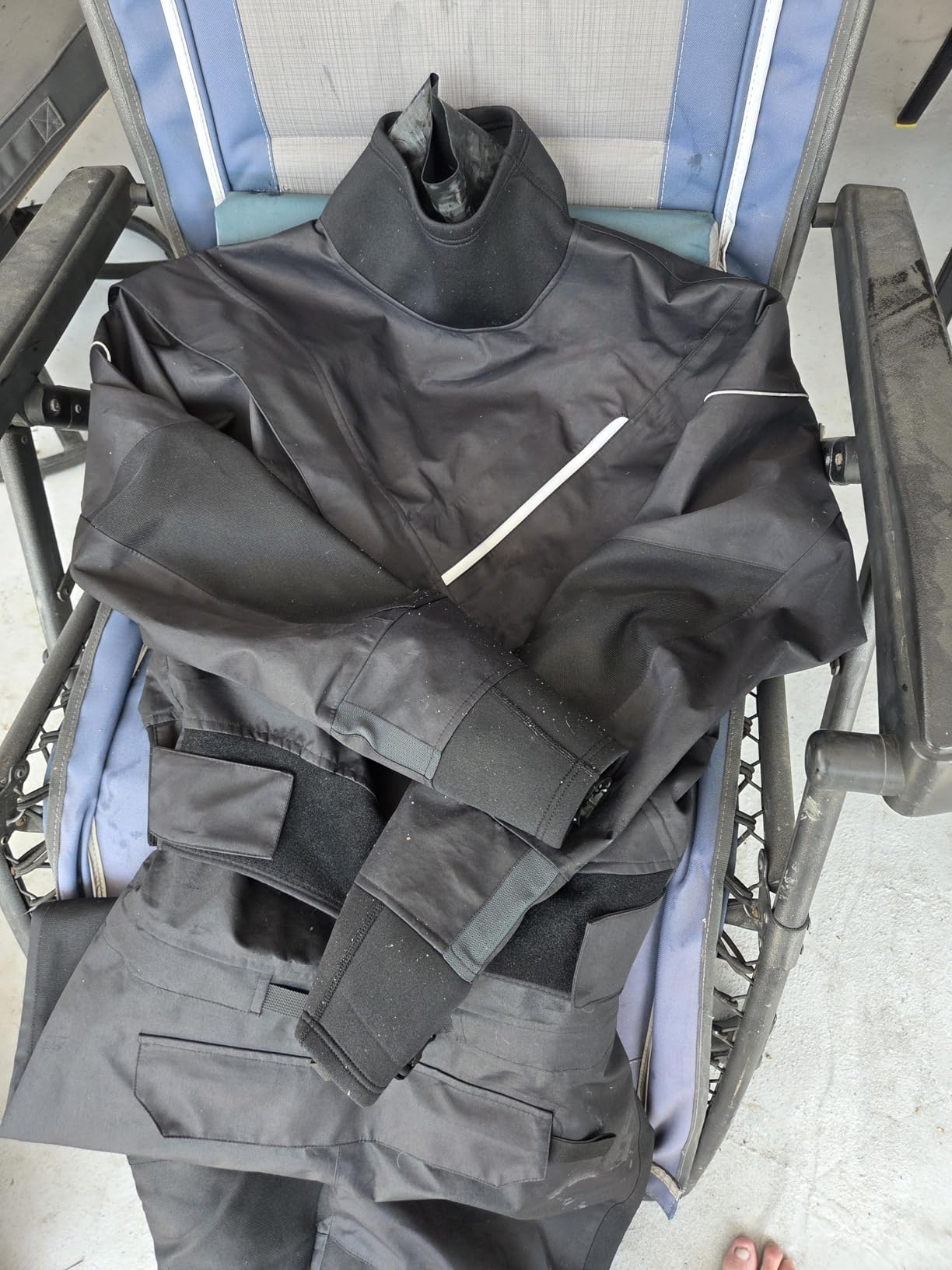 Dry Suits for Men,Front Zip for Sailing,Kayaking,Paddling with Reinforced Knees and Seat,Waterproof and Breathable customer photo 1