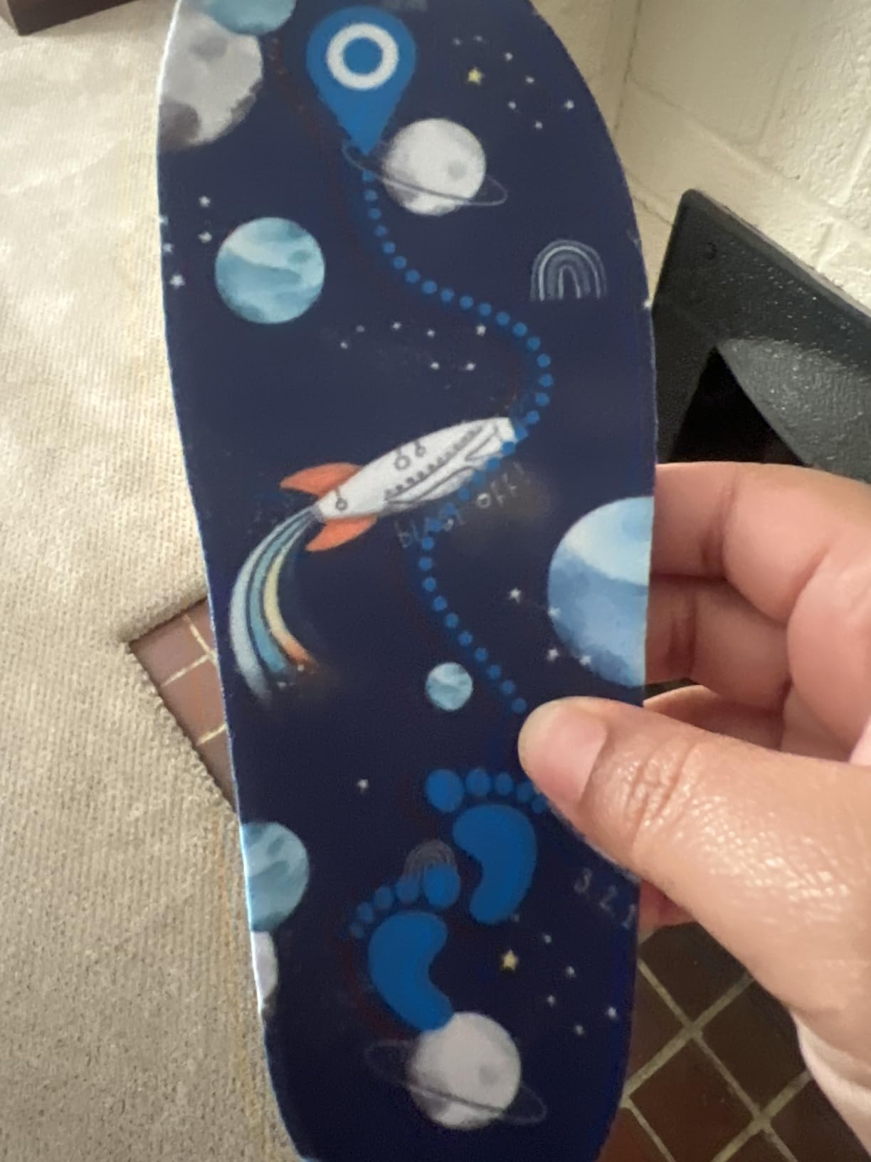 Hidden Holder Insole Compatible with AirTag, Tracking Device Insert Case for Kids Adults and Elderly, Secure Fit for Sneakers & Daily Shoes, Anti-Lost Tracker Soft Inserts for Shoes, Blue (175-190mm) customer photo 2