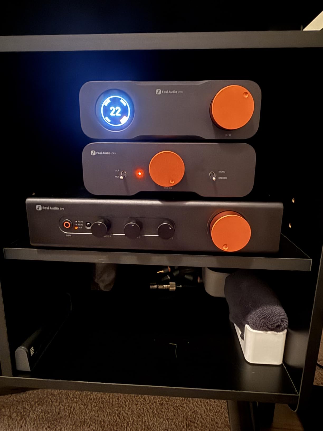 Fosi Audio ZP3 Balanced Preamp for Home Audio, 2 RCA and 1 XLR Inputs, RCA/XLR Outputs and Sub-Out, Pre Amp for 2 Channel Stereo and 2.1 Setup, Pre Amplifier with HPF High Pass Filter and Tone Control customer photo 2
