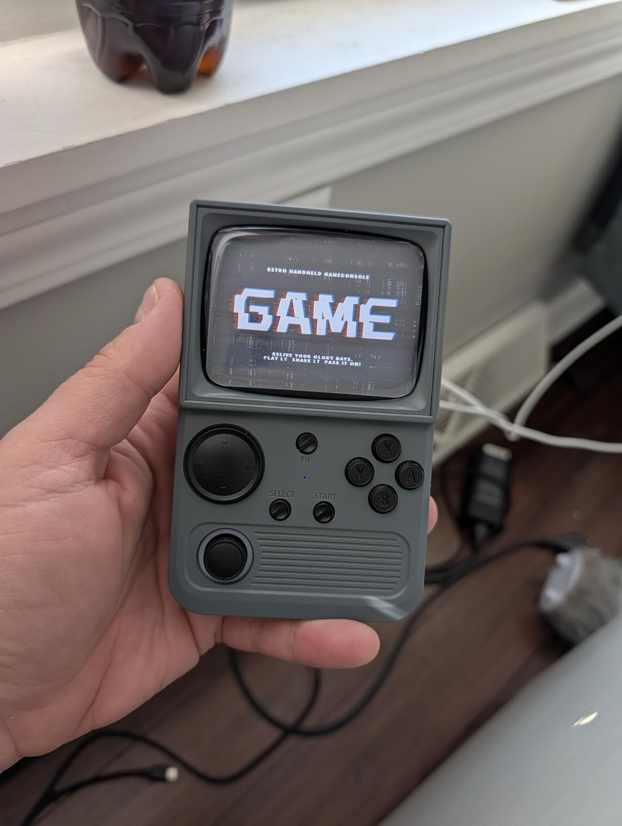 R36T Retro Gaming Console, 3.5'' IPS Screen CRT-Inspired, Handheld Game Console with 18000+ Classic Games Supports WiFi Networked Fighting and OTG, 3500mAh Battery, with Portable Case(Grey 64GB) customer photo 1