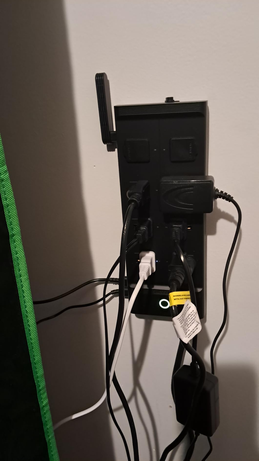 AC Infinity Outlet AI+, Environment Controller, Smart WiFi Power Strip, Dual-Zone Temperature Humidity, Individual Control 8 Plugs, AI Targeting, Thermostat Greenhouse Aquarium Terrarium Home, 1800W customer photo 1