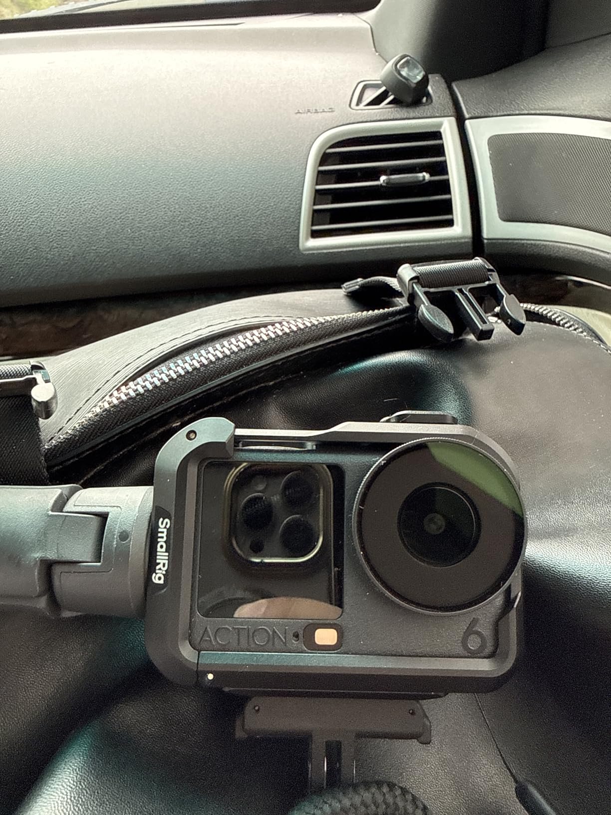 DJI Osmo Action 6 Enhanced Combo, Action Camera with 1/1.1 Square Sensor, Variable Aperture of f/2.0-f/4.0, Extended Battery Life with 2 Batteries, Action Camera 8K for Extended Outdoor Filming customer photo 1