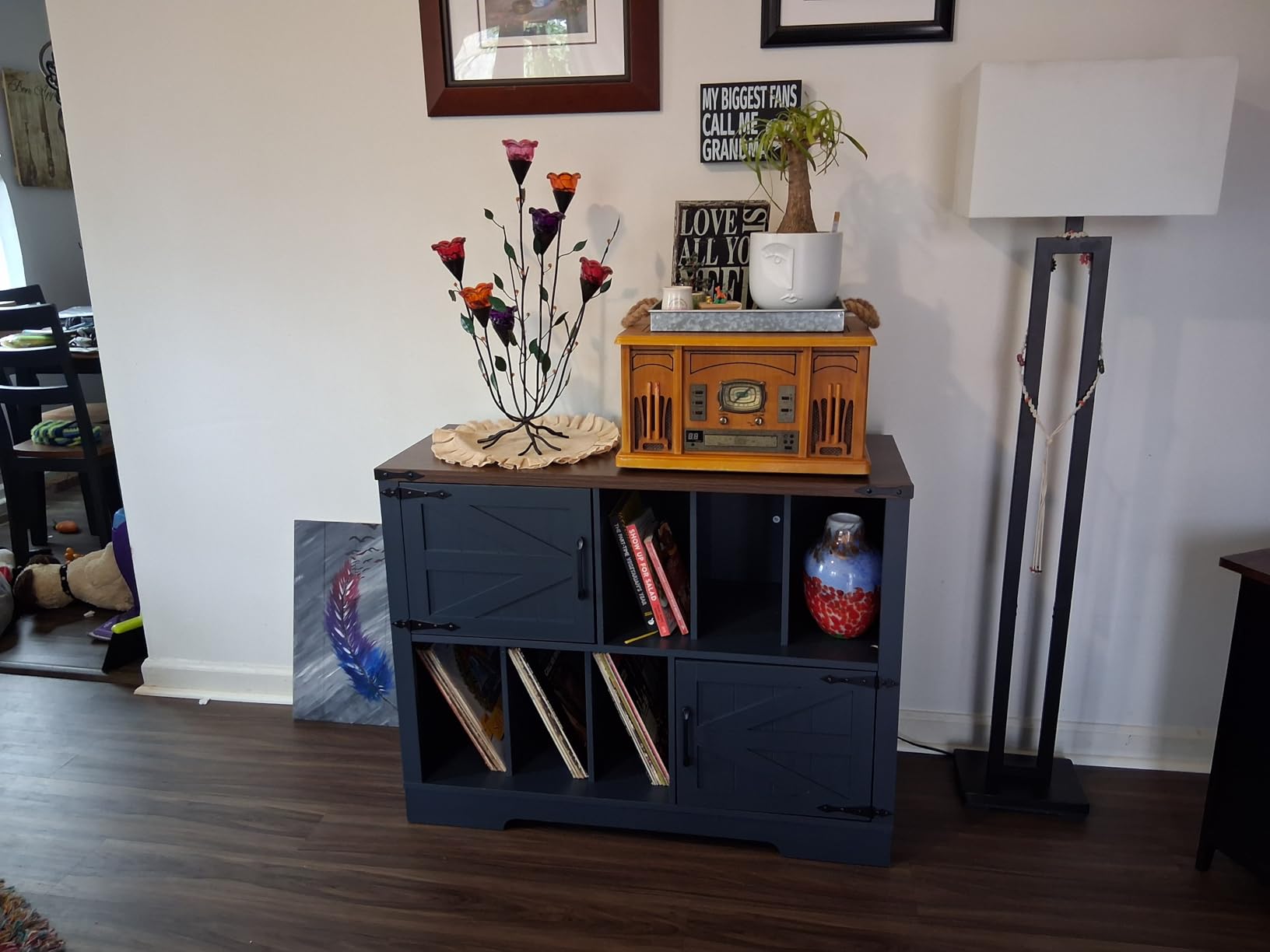 Large Record Player Stand with Vinyl Storage Up to 450 Albums, 39 Inch Farmhouse Wood Green Vinyl Records Storage Cabinet with Barn Doors, Mid-Century Accent Turntable Stand for Living Room customer photo 1