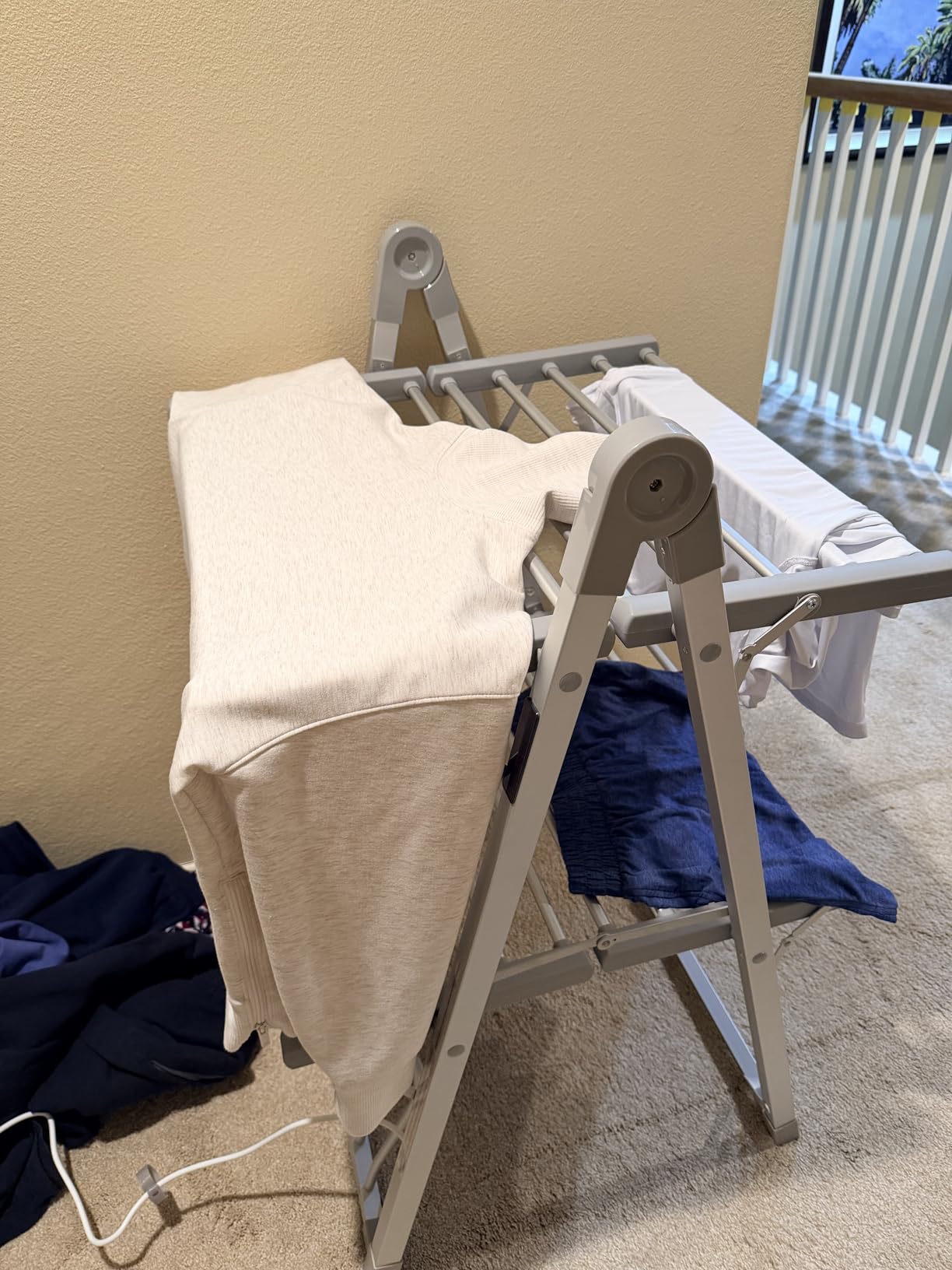 Electric Heating Clothes Drying Rack, Foldable Clothes Drying Rack, Suitable for Drying Clothes, Shoes and Socks, Plug & Play, Silvery Gray, Aluminum Alloy, One-Click Switch (39.37x52.56x25.98in) customer photo 2