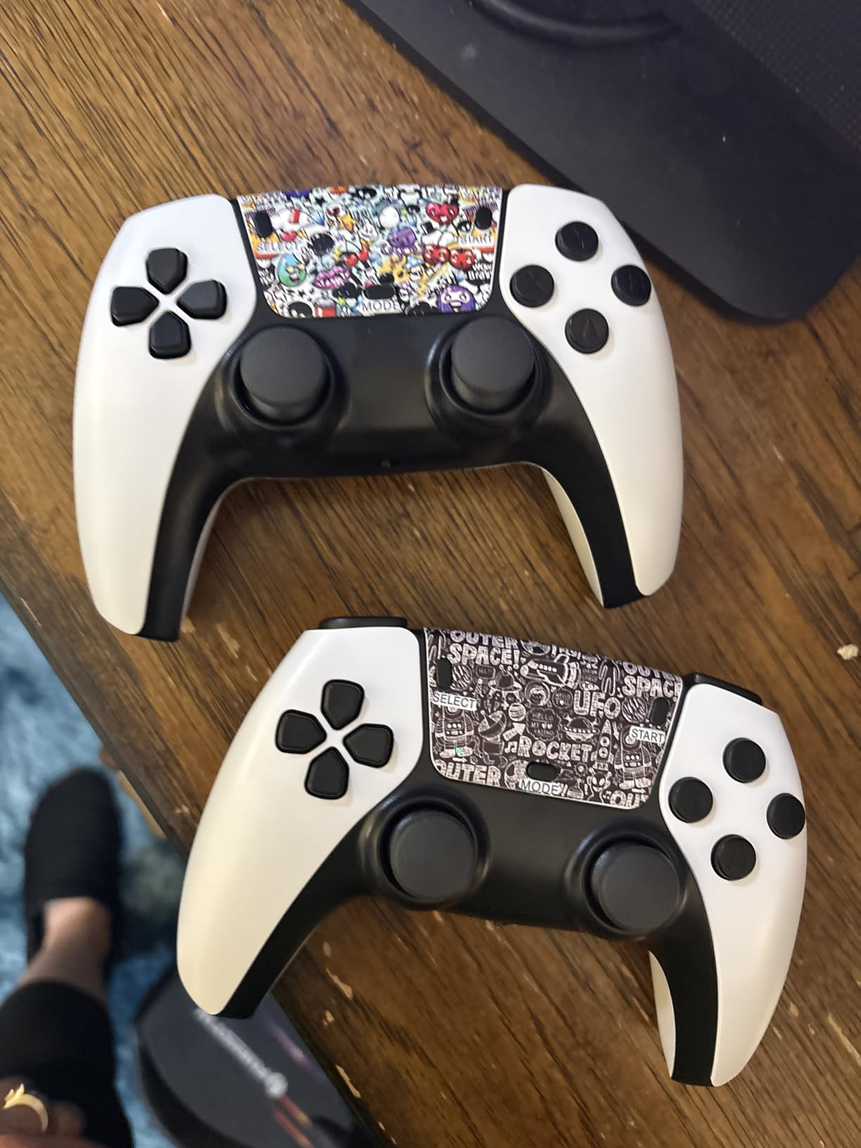 2026 Upgraded Retro Gaming Console with 20k+ Classic Games & 23 Emulators, 4K HDMI Plug & Play Game Stick for TV, Includes Dual 2.4G Wireless Controllers & Skin Stickers (64GB) customer photo 2