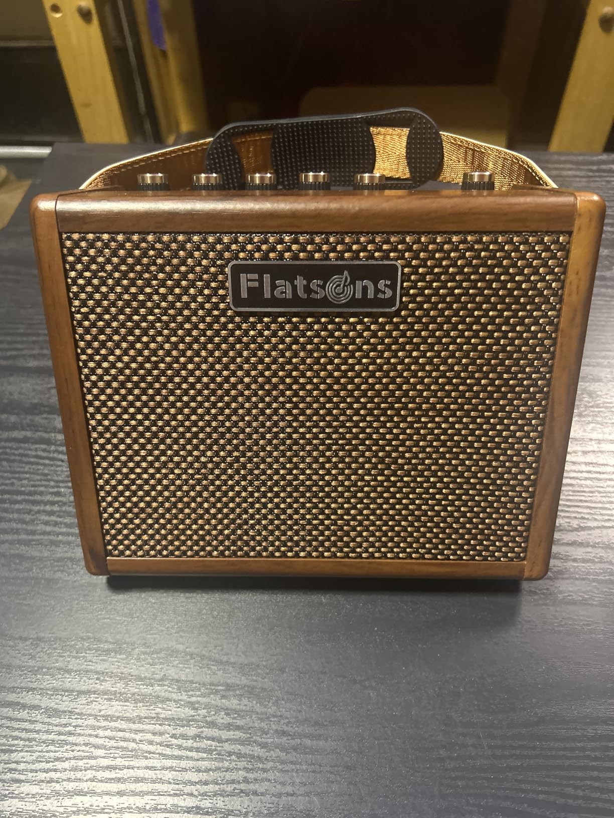 Flatsons Crush20 Acoustic Guitar Amp, 20W Mic/Guitar Amplifier with Reverb, 2-Band EQ, Rechargeable 8H Battery Life, Advanced Dual-chip Wireless Portable Speaker for 6.35mm Microphone/Acoustic Guitars customer photo 1