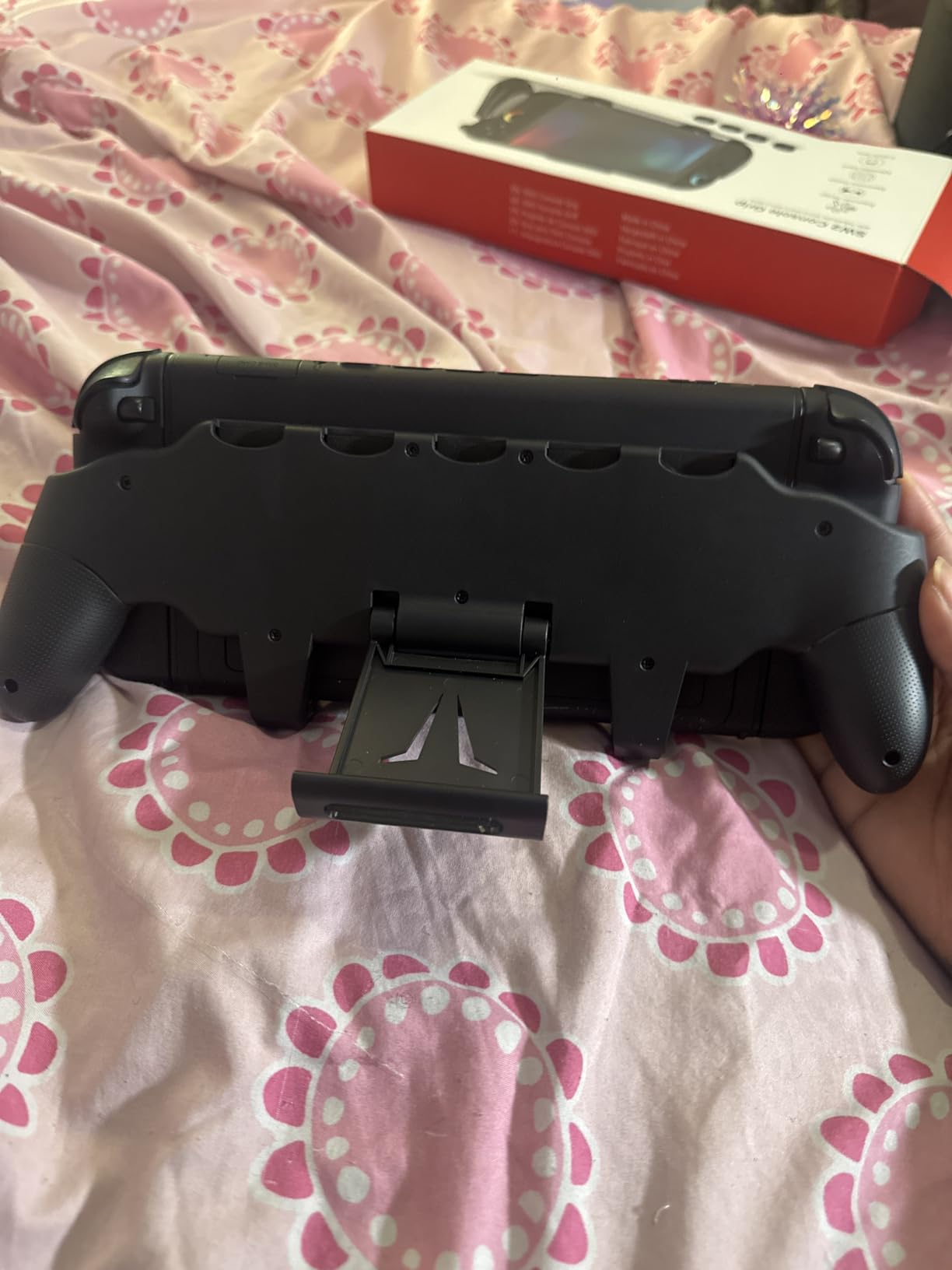 OIVO Grip Compatible with Nintendo Switch 2, Switch 2 Ergonomic Grip Case with Adjustable Stand, Comfort Game Accessories with 5 Game Card Slots and 4 Thumb Caps customer photo 1