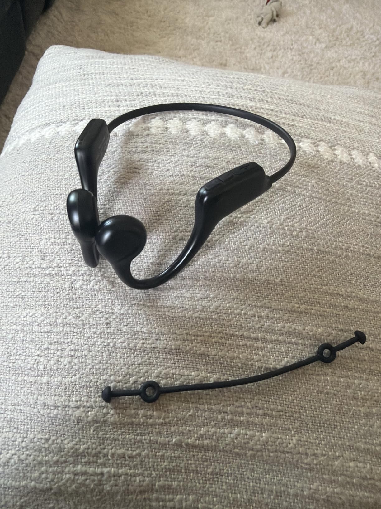 Bone Conduction Headphones - Open Ear Bluetooth 5.4 Wireless Sport Headphones, 10H Playtime, IP55 Sweatproof, Noise-Reduction Mic for Running, Cycling, Hiking, Office Work (Deep Black) customer photo 1