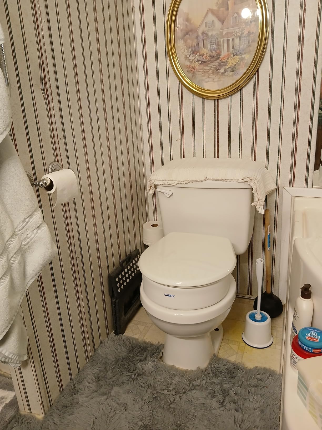 Carex Toilet Seat Riser, Round Raised Toilet Seat Adds 3.5 inches to Toilet Height, for Assistance Bending or Sitting, 300 Pound Weight Capacity Toilet Riser customer photo 1