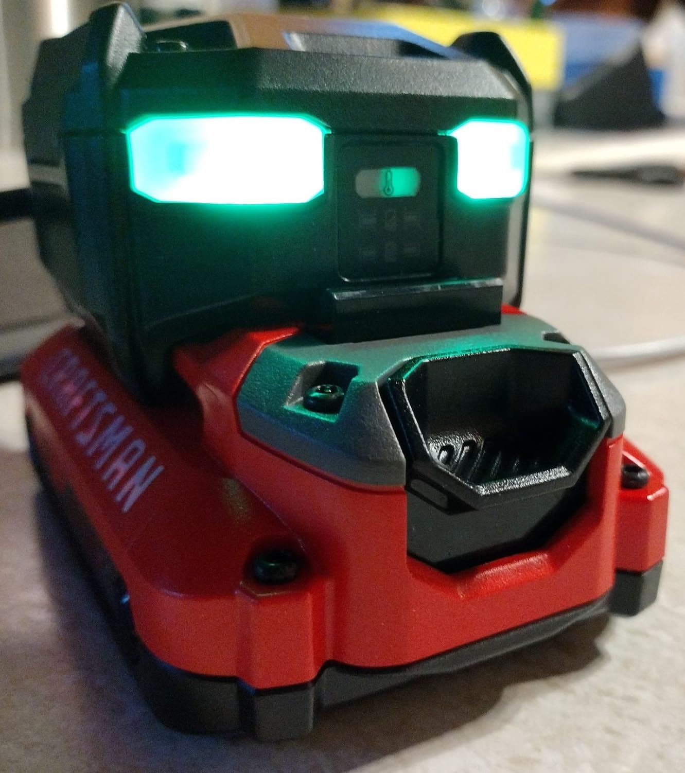 CRAFTSMAN 20V* Lithium-ion Battery Powered 4 Gallon Backpack Sprayer customer photo 2