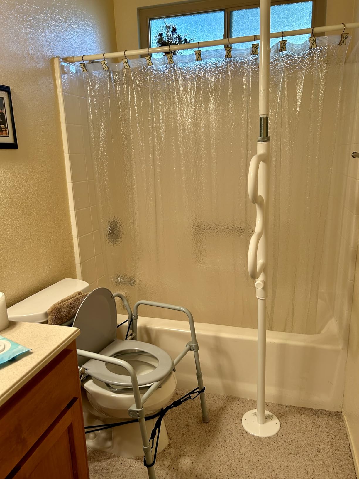 Stander Wonder Pole, Security-Pole and Curve Grab Bar, Tension Mounted Floor to Ceiling Transfer-Pole for Seniors, Elderly Adults, Bathroom Safety Assist and Stability Rail, Black customer photo 2