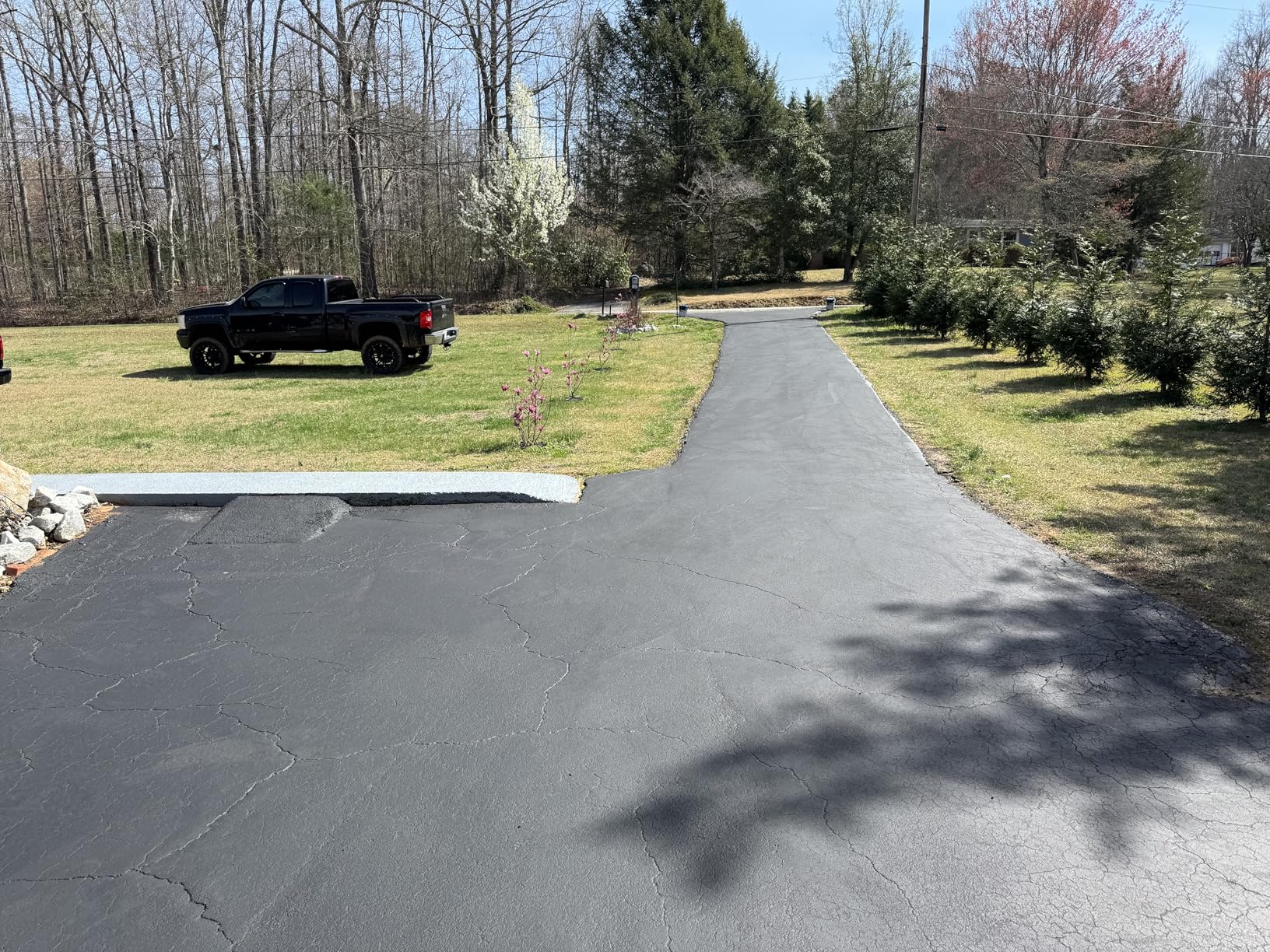 Black Jack Drive-Maxx 1000 Asphalt Driveway Sealer customer photo 1