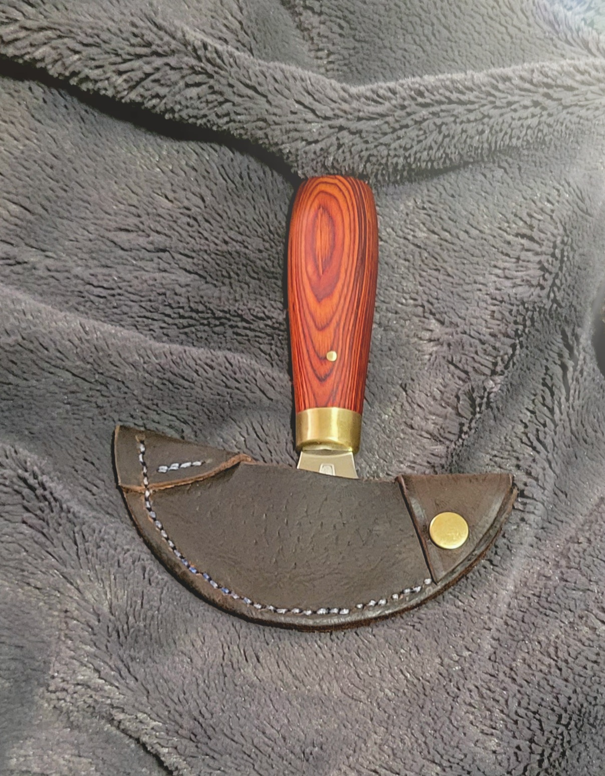 Tandy Leather Al Stohlman Brand Round Leathercraft Knife - Premium Round Cutting Edge for Leather Craft Supplies customer photo 1