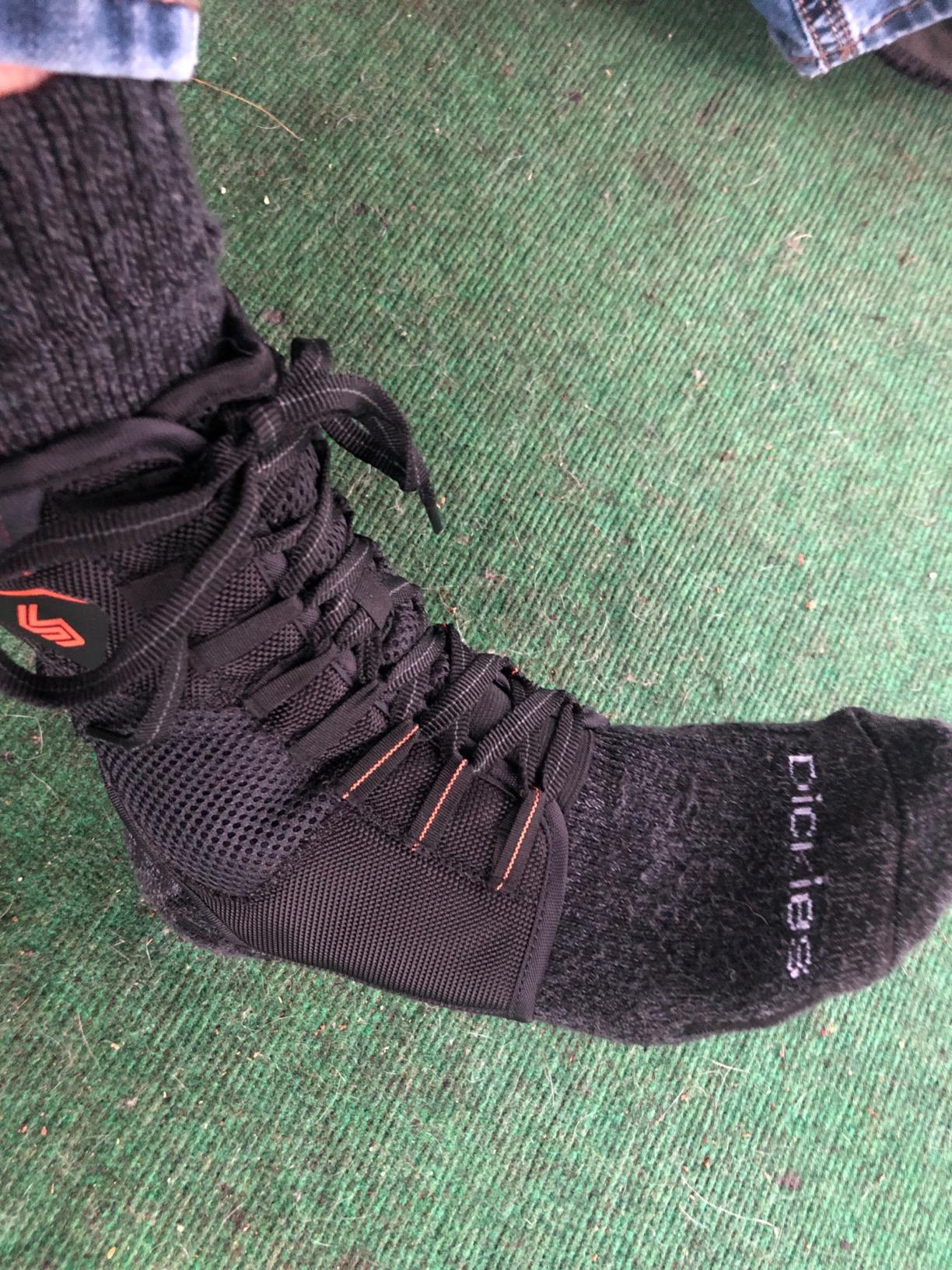 Shock Doctor 849 Ultra Gel Lace Up Ankle Support customer photo 2