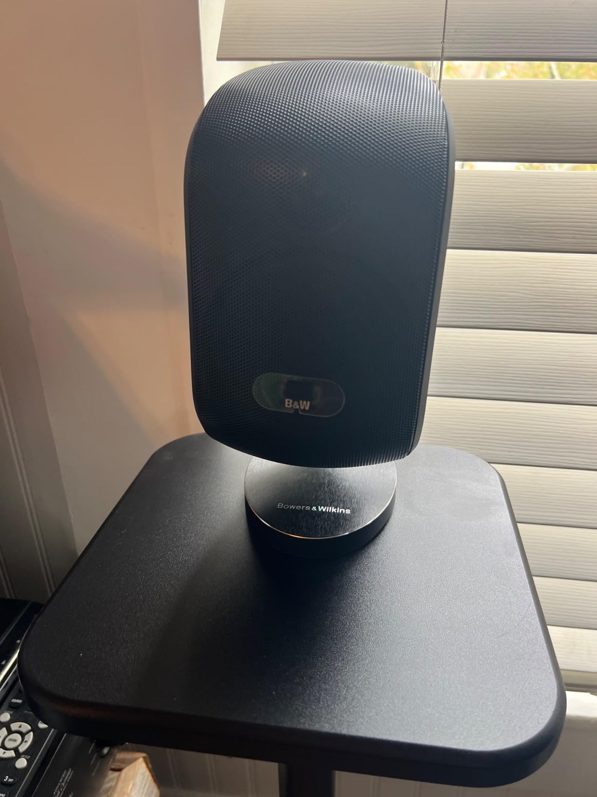 Bowers & Wilkins M-1 Satellite Speaker (1 Count) Matte Black customer photo 1
