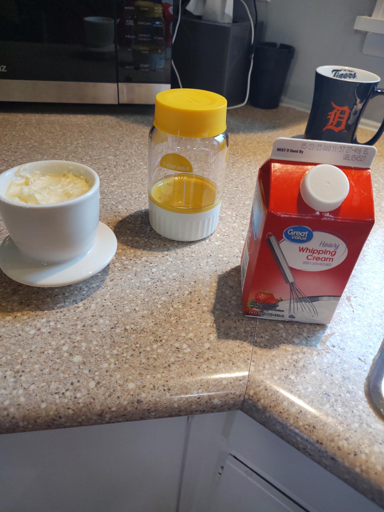 Chef'n 102-567-017 Buttercup Butter Maker customer photo 1