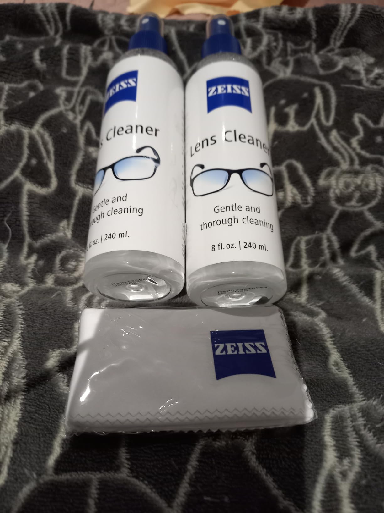 ZEISS Lens Care Pack - 2x 8oz Streak-Free Lens Spray and Microfiber Cloths for Eyeglasses and Optics customer photo 1