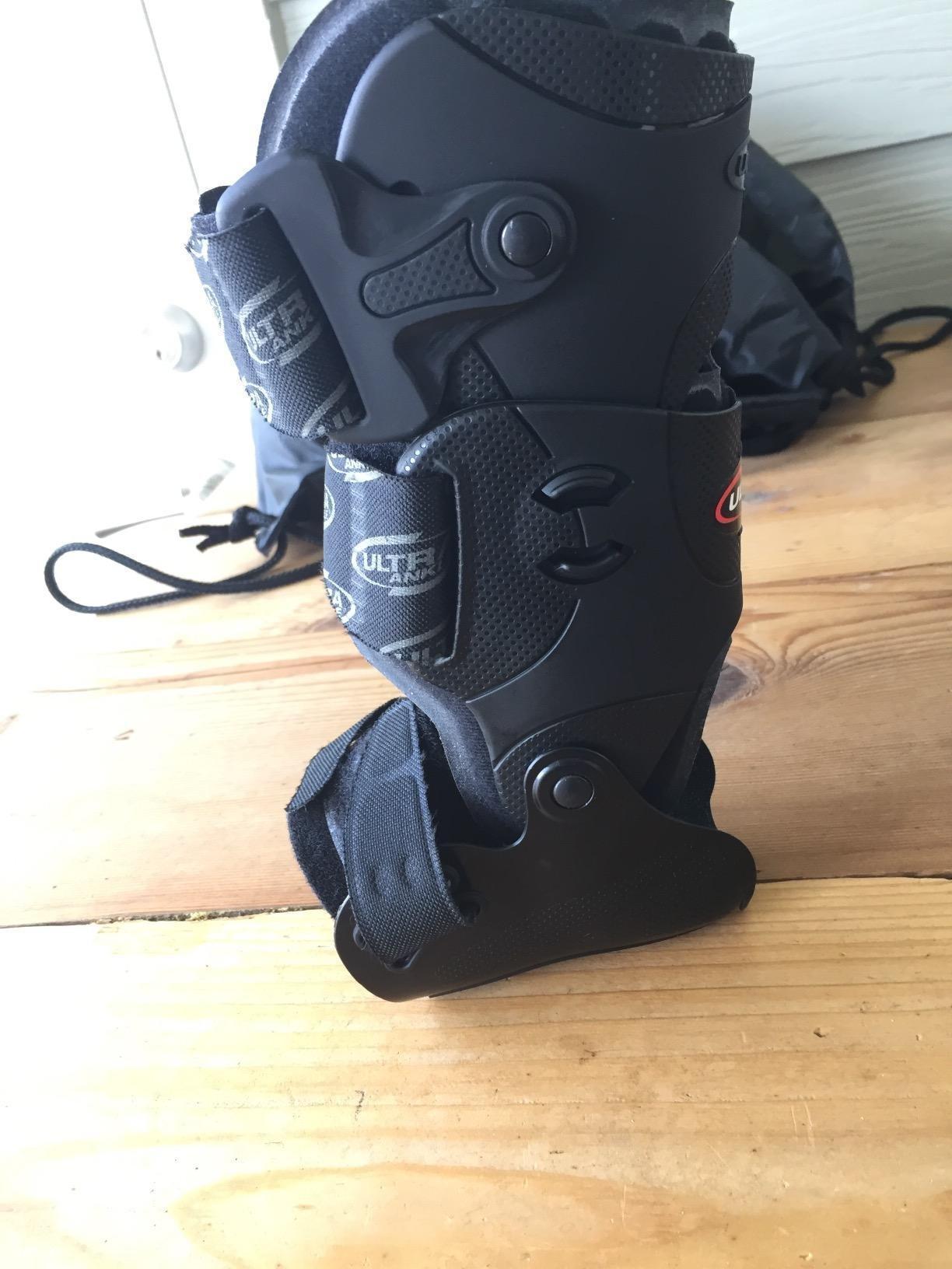 Ultra Ankle Ultra CTS Ankle Arthritis Brace for Weight-Bearing Pain Relief - Rigid Ankle Stabilizer for Weak & Unstable Ankles - Custom Treatment System customer photo 1