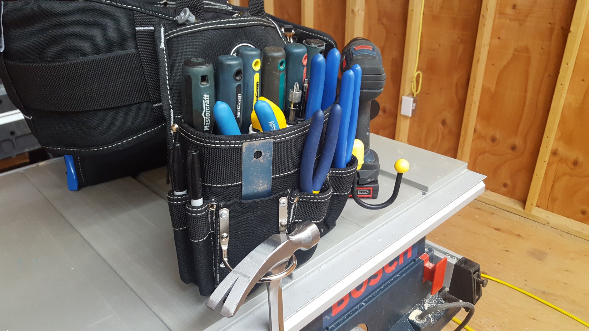B240 Electrician's Combo With Pro-Comfort Back Support Belt. Heavy Duty Work Belt (Medium 31-35 Inches) customer photo 2