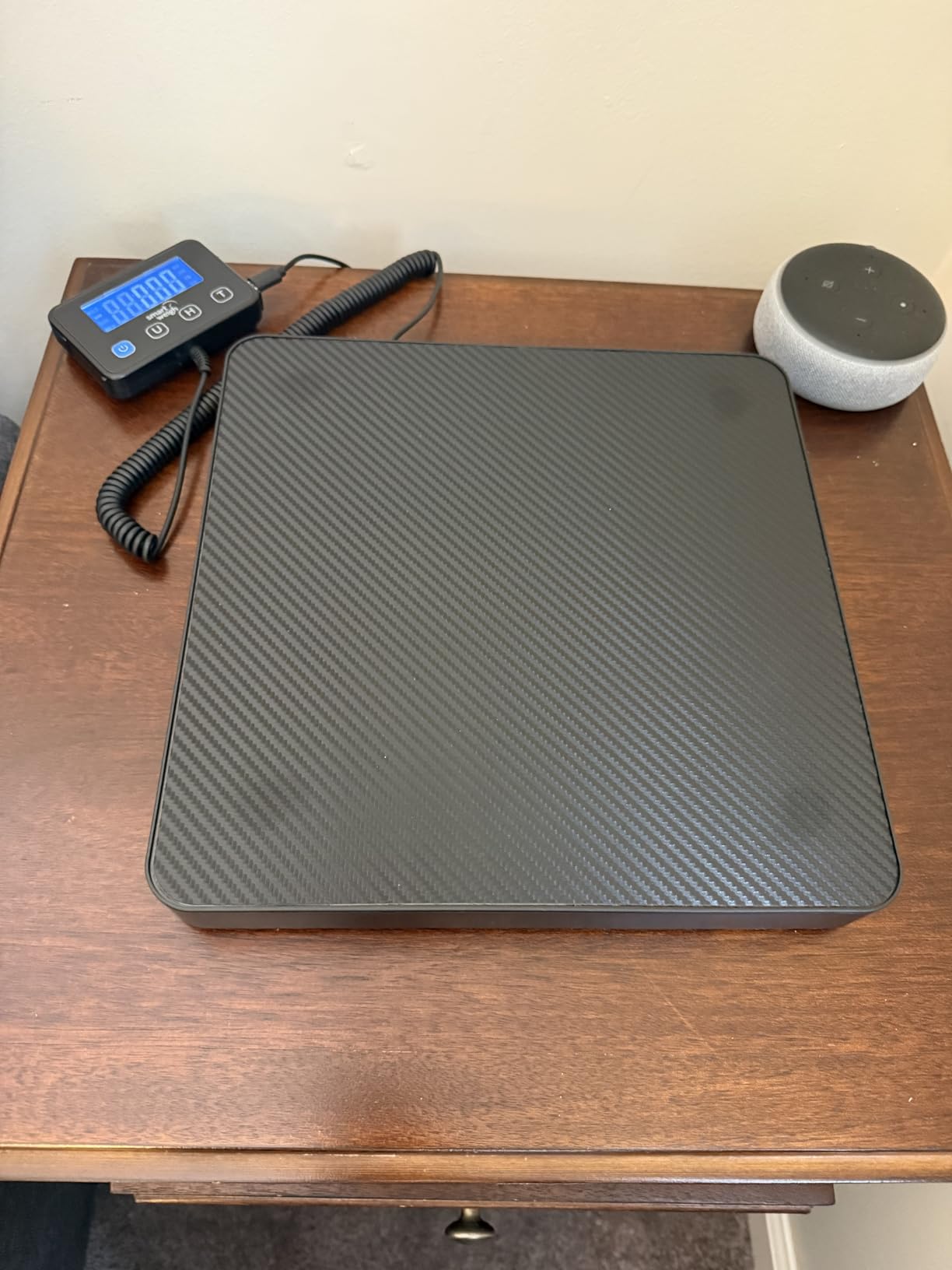 Smart Weigh Digital Postal Shipping Scale, Heavy Duty, 440 lb Capacity, 6 oz Readability, Hold & Tare Function customer photo 1