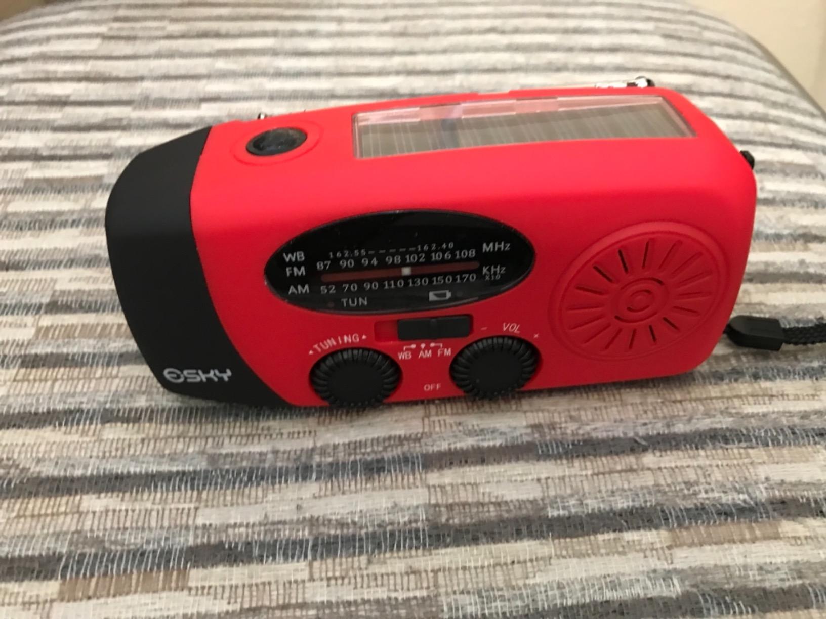 Esky Emergency Hand Crank Radio 7400mWh with 3 LED Flashlight, AM/FM/NOAA Portable Weather Radio customer photo 2