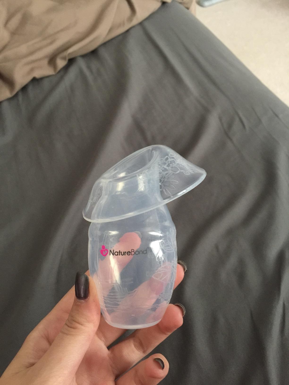 NatureBond Silicone Breast Pump with lid, Stopper, Strap, Pouch. Breastfeeding Essential Premium All in 1 Set. 3.4oz 100ml customer photo 1