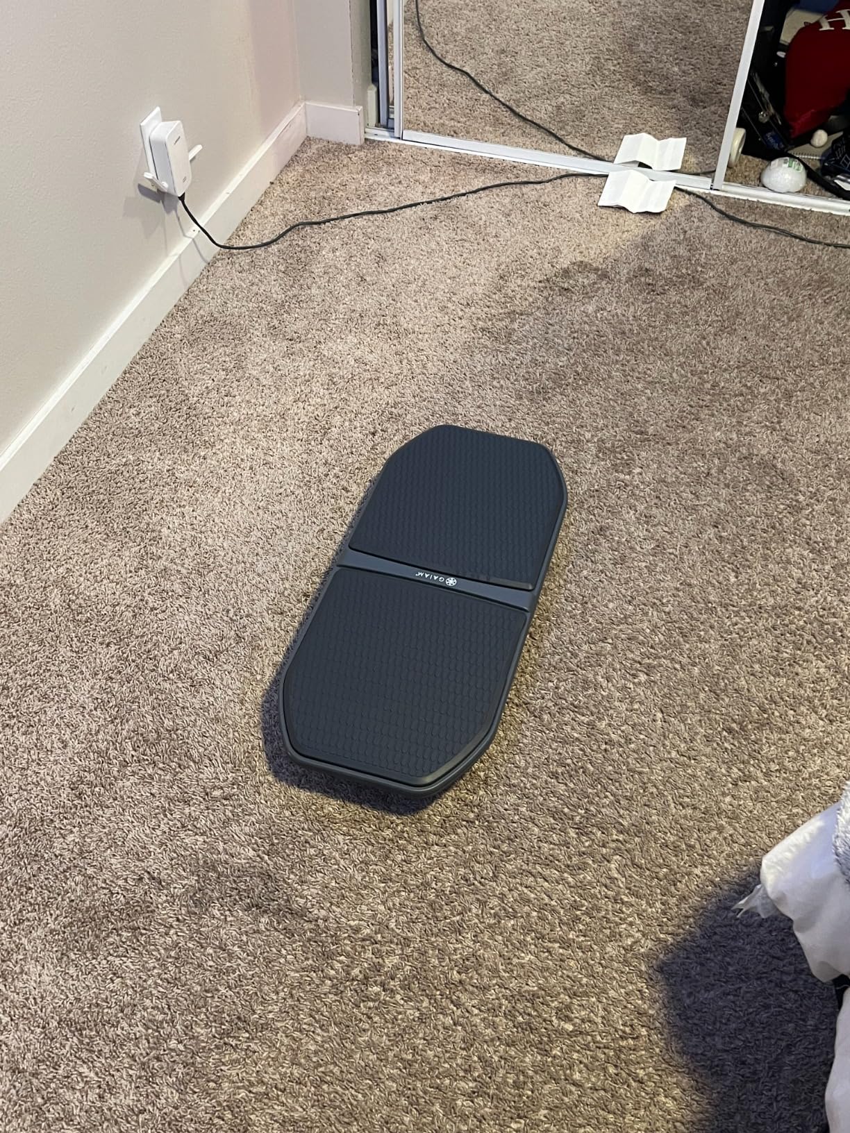 Gaiam Evolve Balance Board Standing Desk, Anti Fatigue Wobble Board for Home Office, Physical Therapy, Exercise Equipment customer photo 2