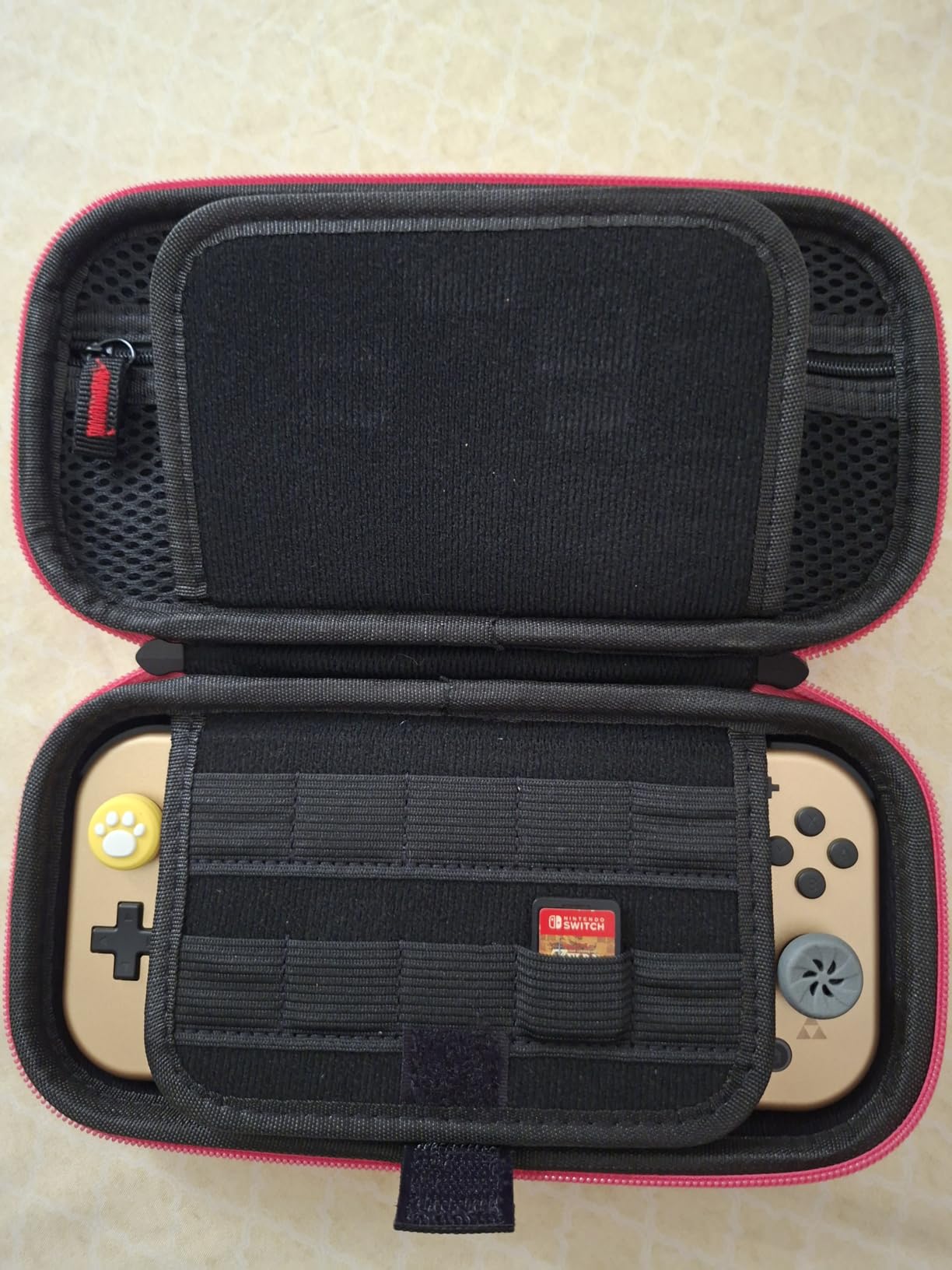 daydayup Switch Carrying Case Compatible with Nintendo Switch/Switch OLED, with 20 Games Cartridges Protective Hard Shell Travel Carrying Pouch customer photo 1
