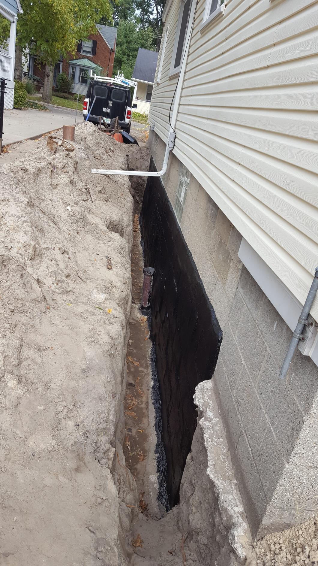 Liquid Rubber Basement and Foundation Repair Sealant - Waterproof Concrete Sealer & Crack Filler - Flexible Coating for Indoor & Outdoor Use - Waterproofing Paint - Black, 1 Gallon customer photo 2