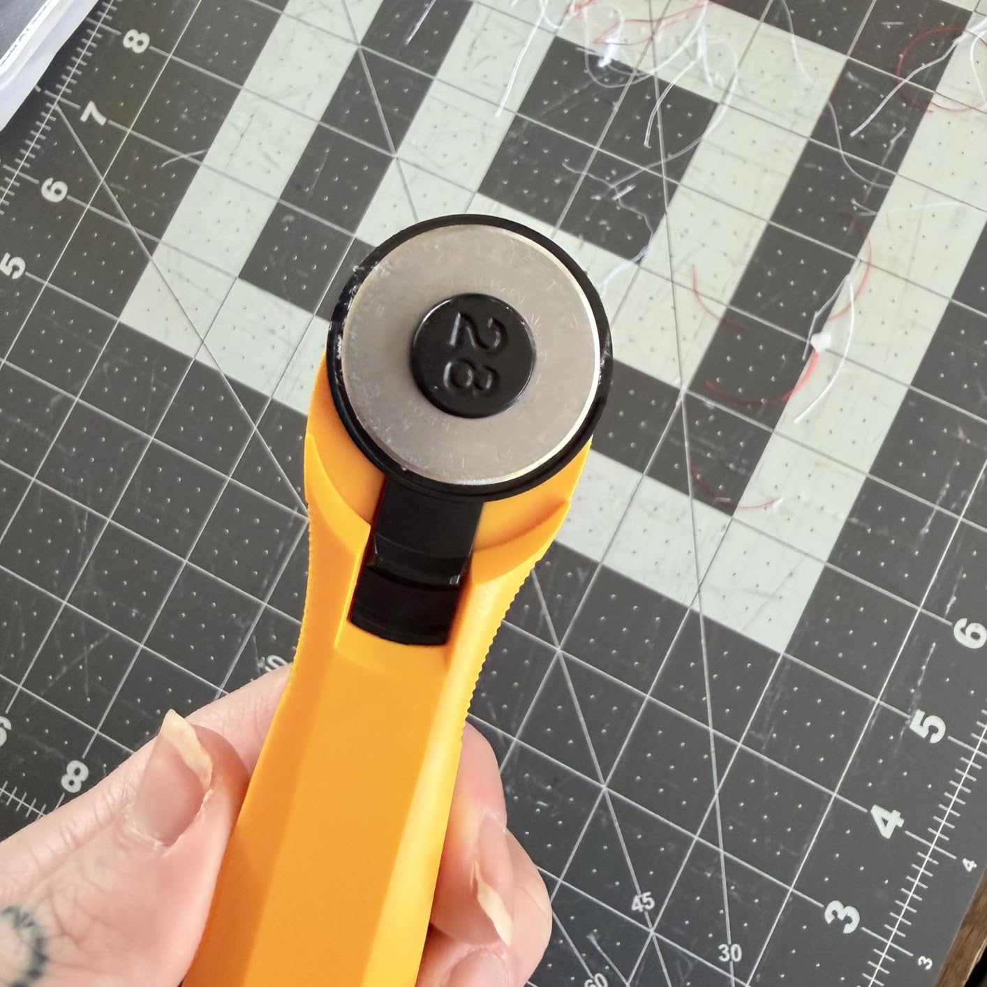OLFA 28mm Quick-Change Rotary Cutter (RTY-1/C) - Rotary Fabric Cutter w/Blade Cover for Quilting, Sewing, Crafts customer photo 2