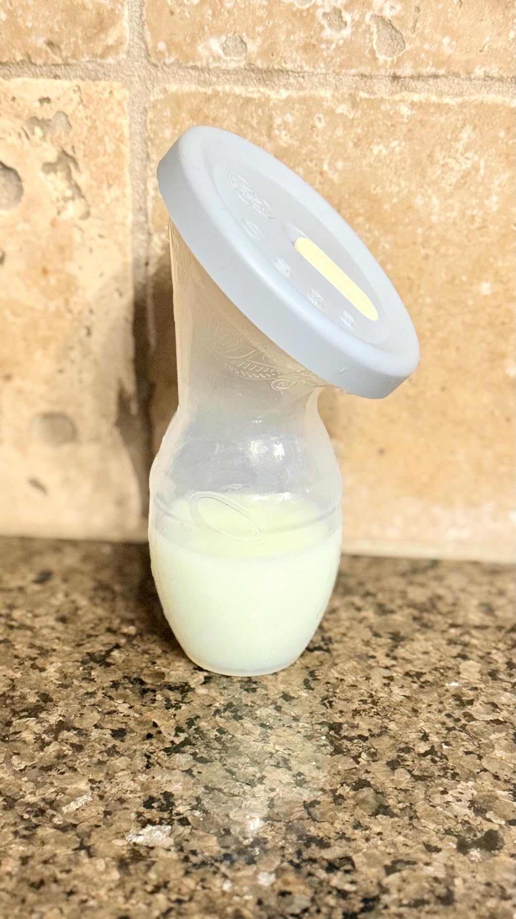haakaa Manual Breast Pump for Breastfeeding, Silicone, Clear 4oz/100ml customer photo 2