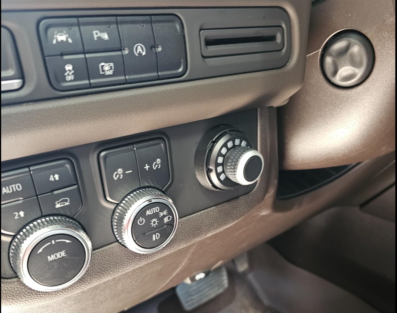 CURT 51170 Spectrum Brake Control with Triple-Axis Accelerometer Motion-Sensing, Proportional customer photo 1