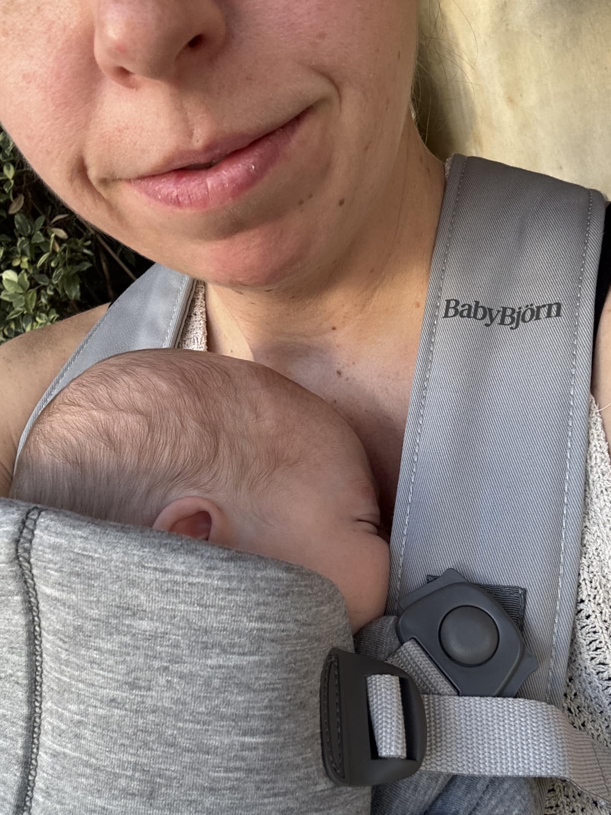 BabyBjorn Baby Carrier Mini, Light Gray, 3D Jersey | Infant Carrier (7-25 lbs), Ergonomic, Easy-to-Use customer photo 2