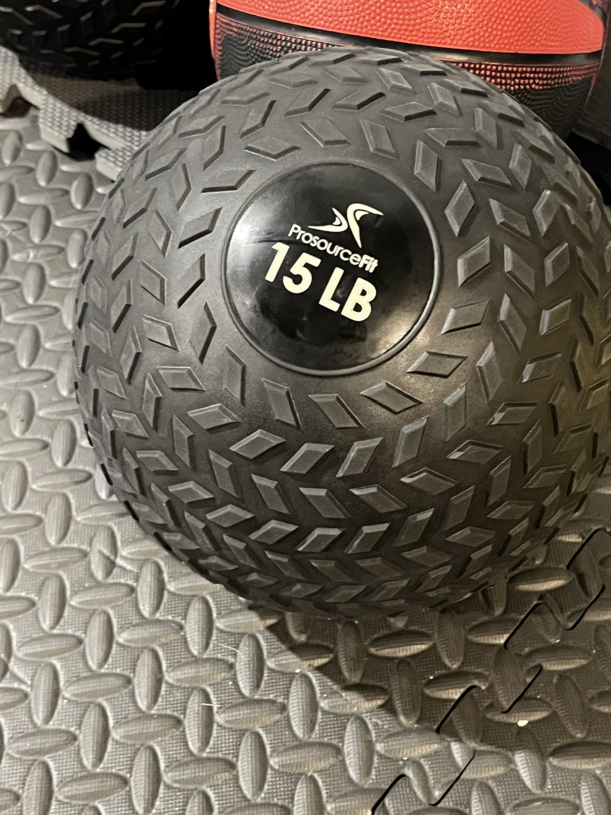 ProsourceFit Slam Medicine Balls 5, 10, 15, 20, 25, 30, 50lbs Smooth and Tread Textured Grip Dead Weight Balls for Strength and Conditioning Exercises customer photo 1