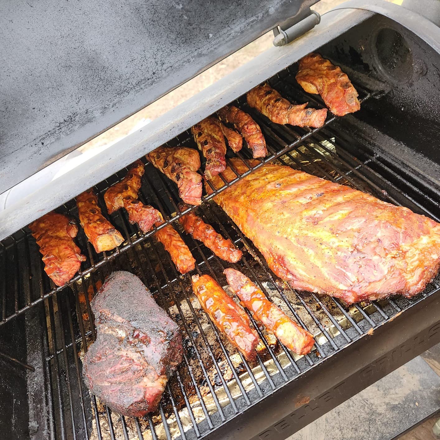 Z GRILLS Wood Pellet Smoker Grill, 8 in 1 BBQ Grill with Auto Temperature Control, 697 sq in Cooking Area for Backyard, Patio and Outdoor Cooking, 7002E, Silver customer photo 1